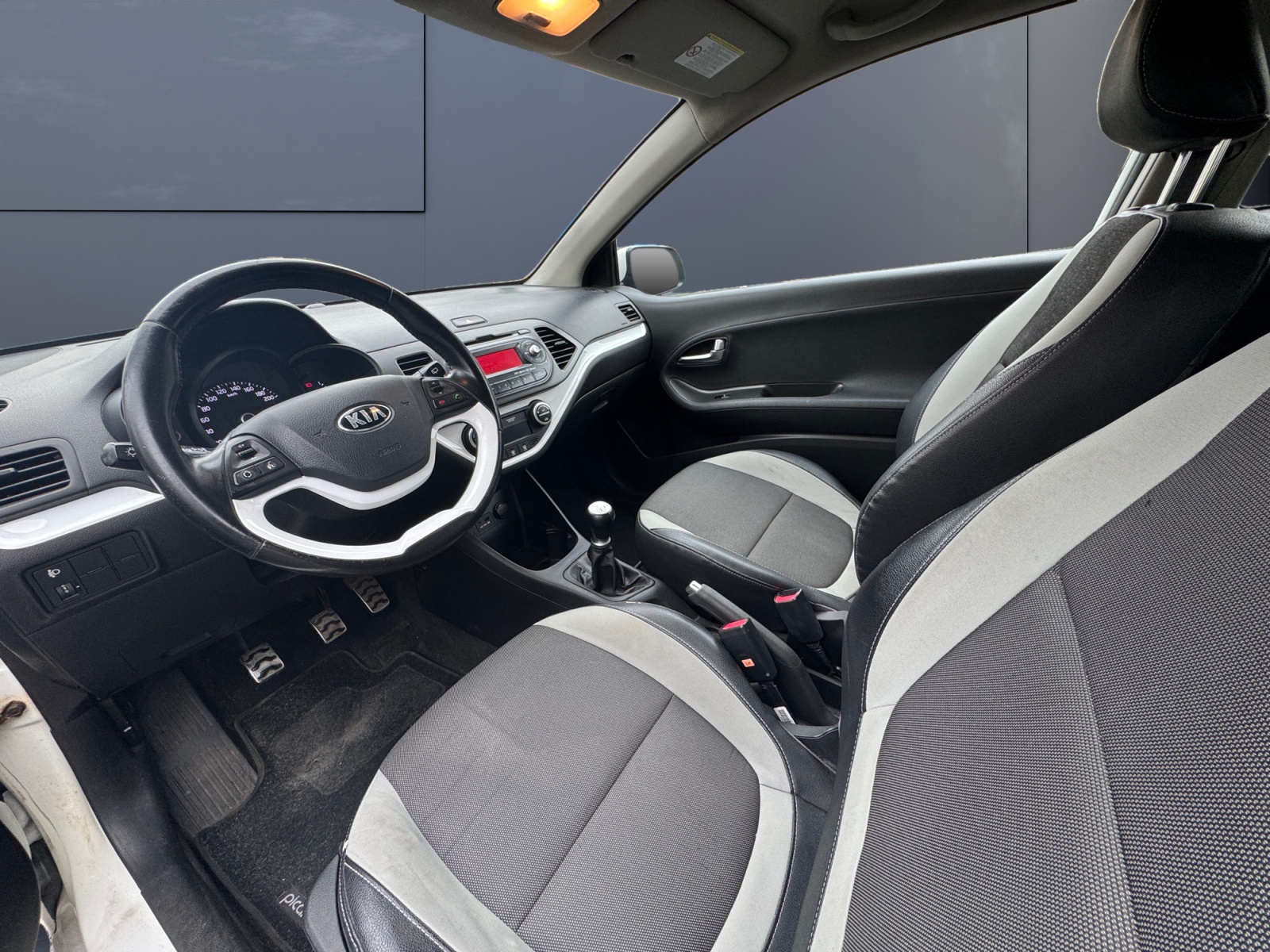 Kia Picanto 8