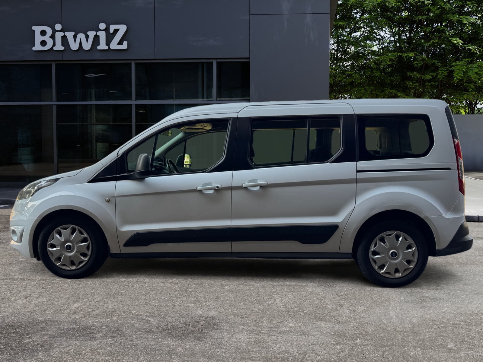 Ford Grand Tourneo Connect 1