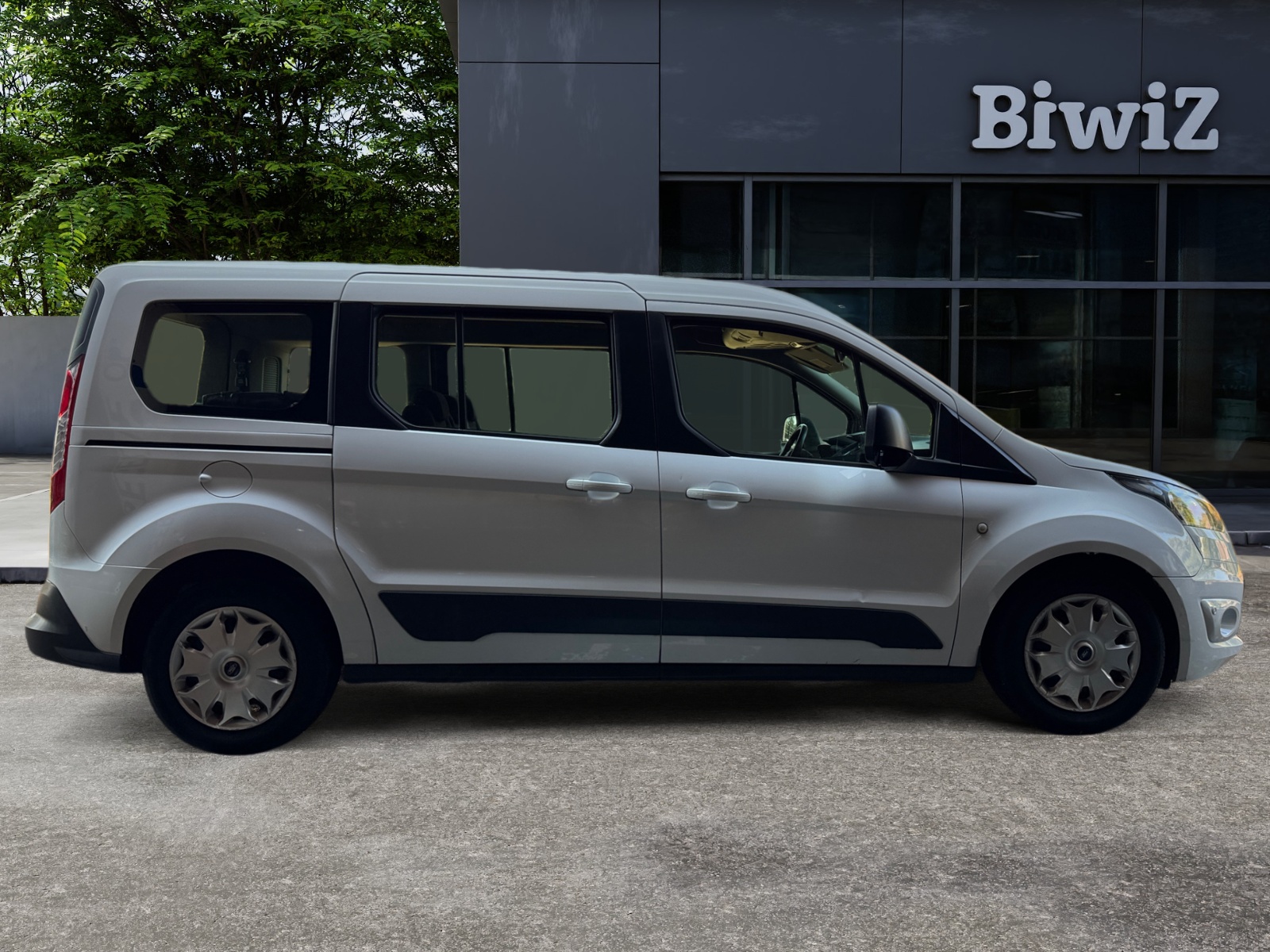 Ford Grand Tourneo Connect 5