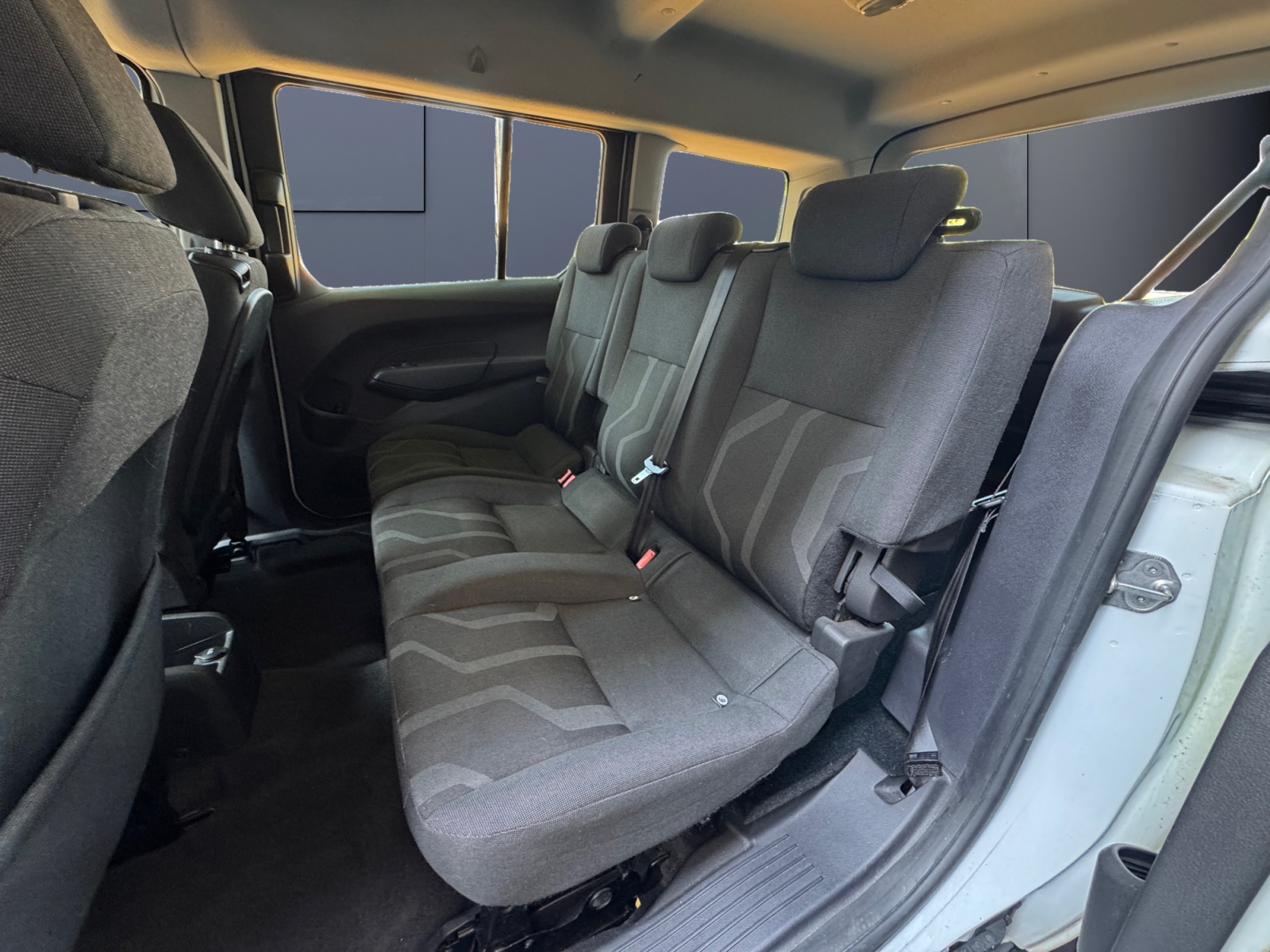 Ford Grand Tourneo Connect 10