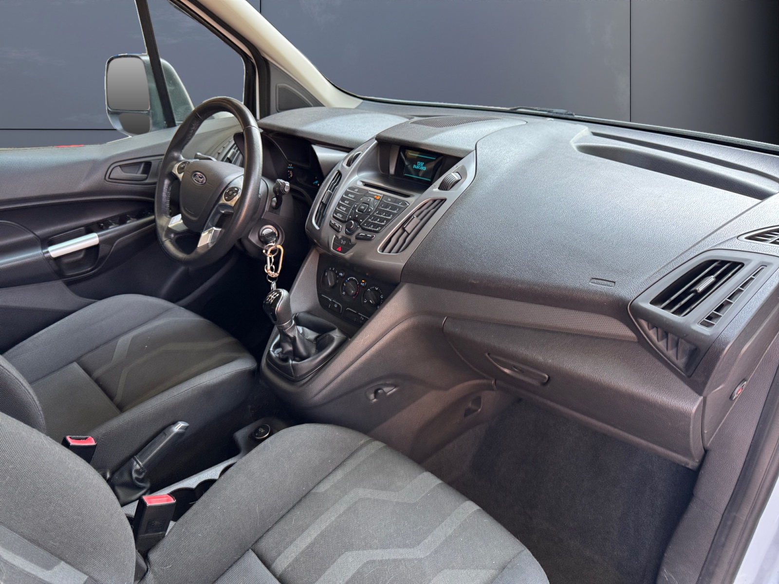 Ford Grand Tourneo Connect 12