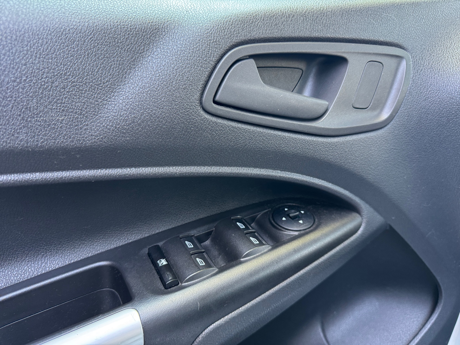 Ford Grand Tourneo Connect 17