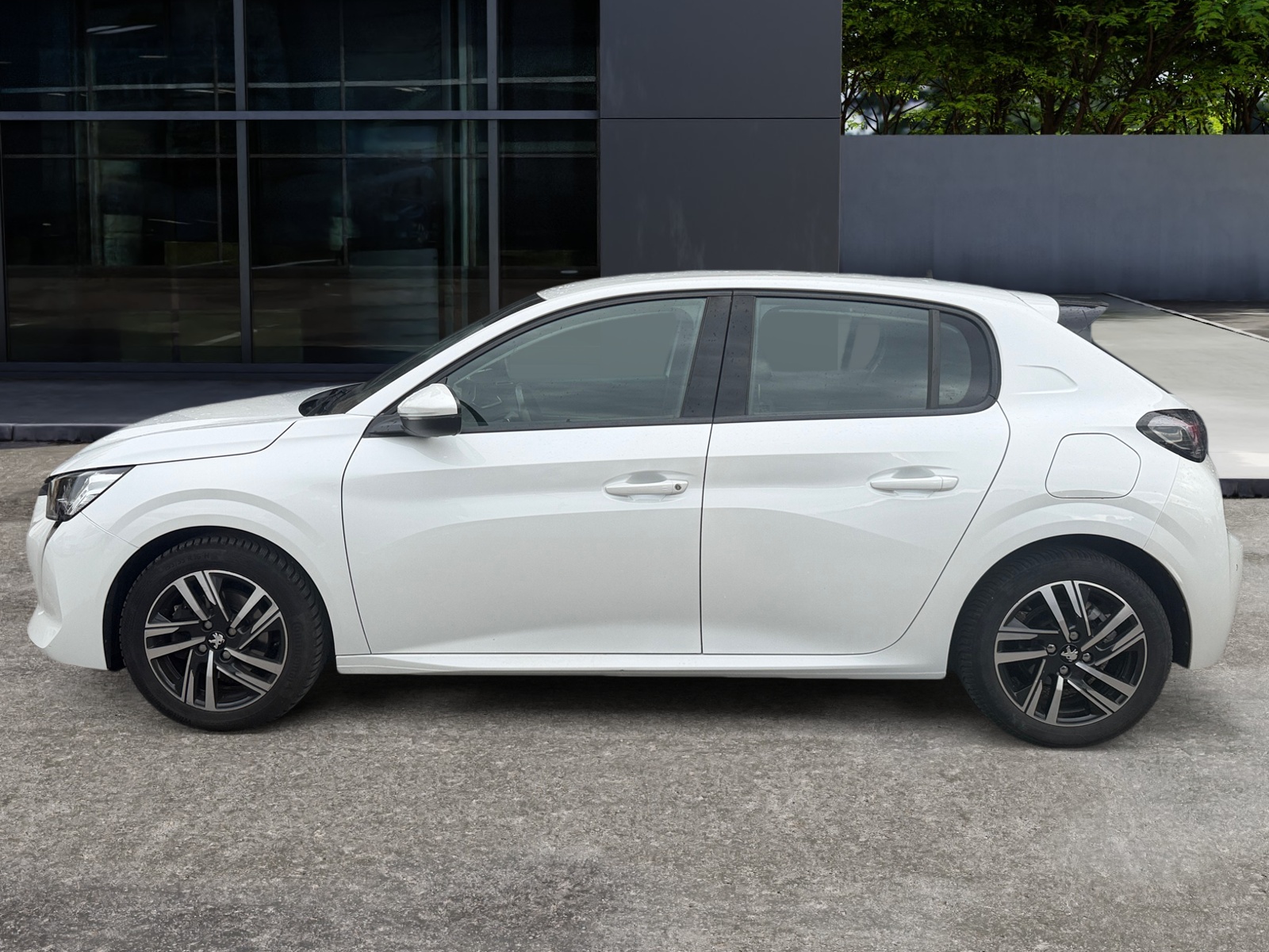 Peugeot 208 1