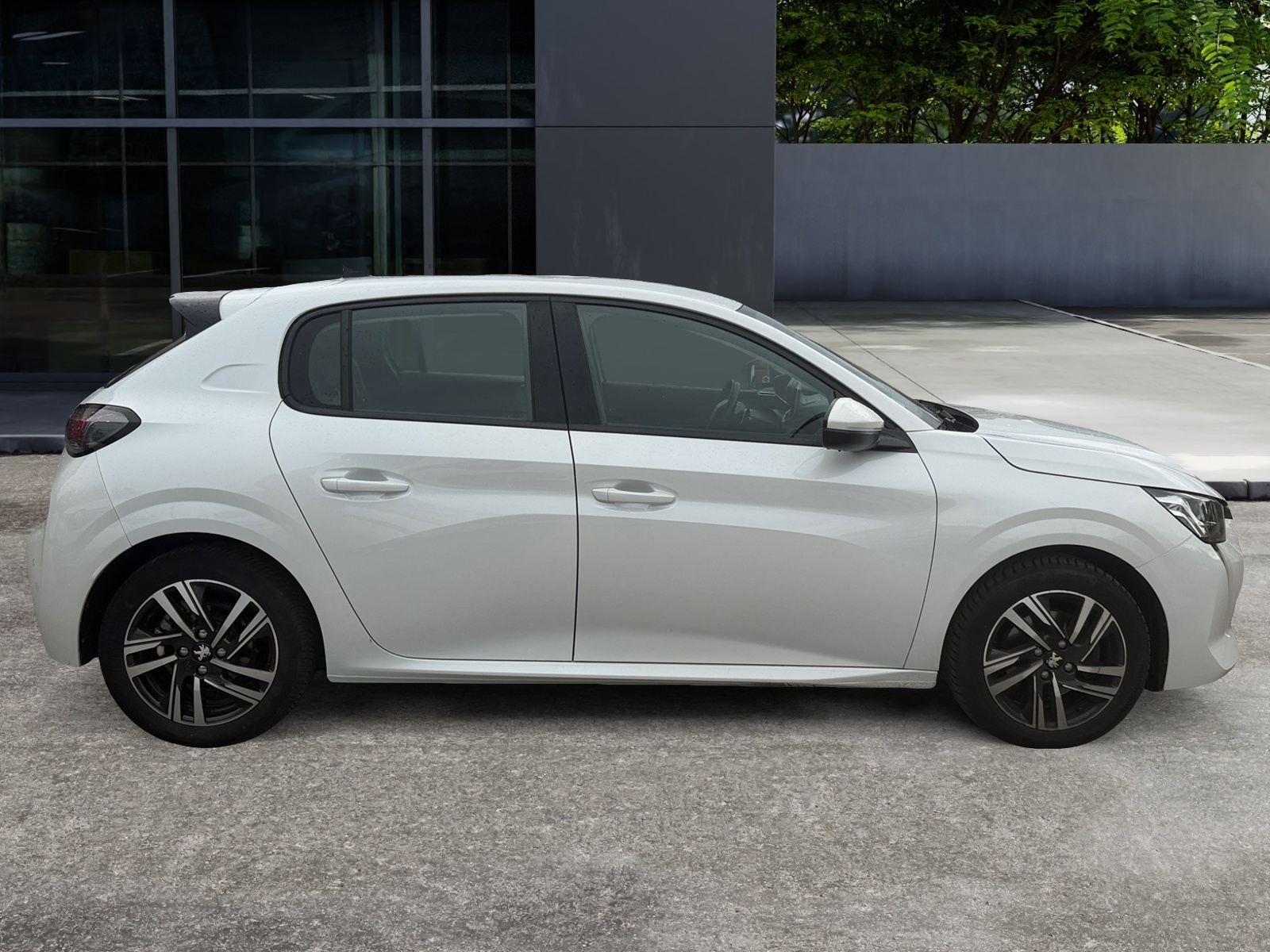 Peugeot 208 5