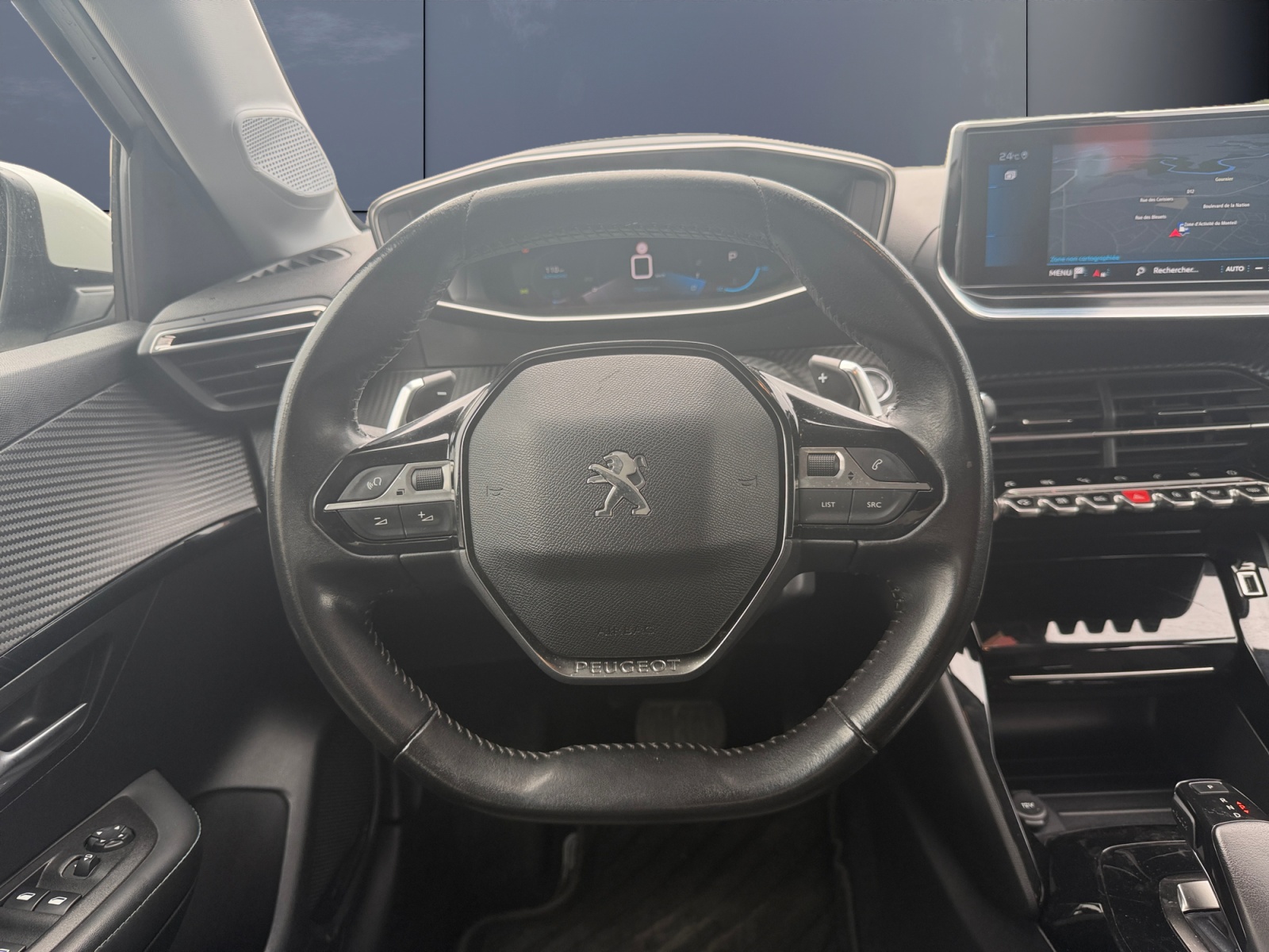 Peugeot 208 15