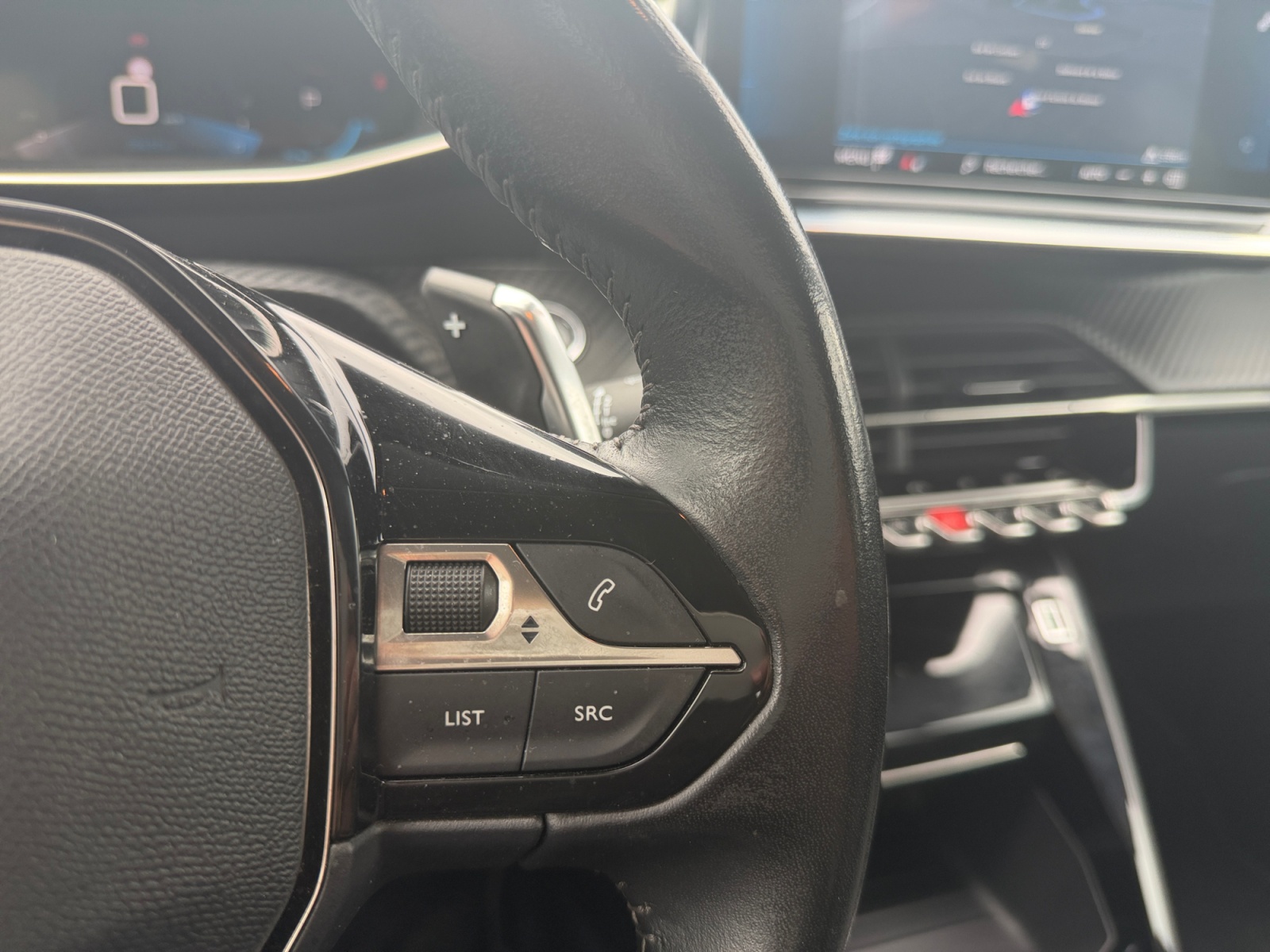 Peugeot 208 19
