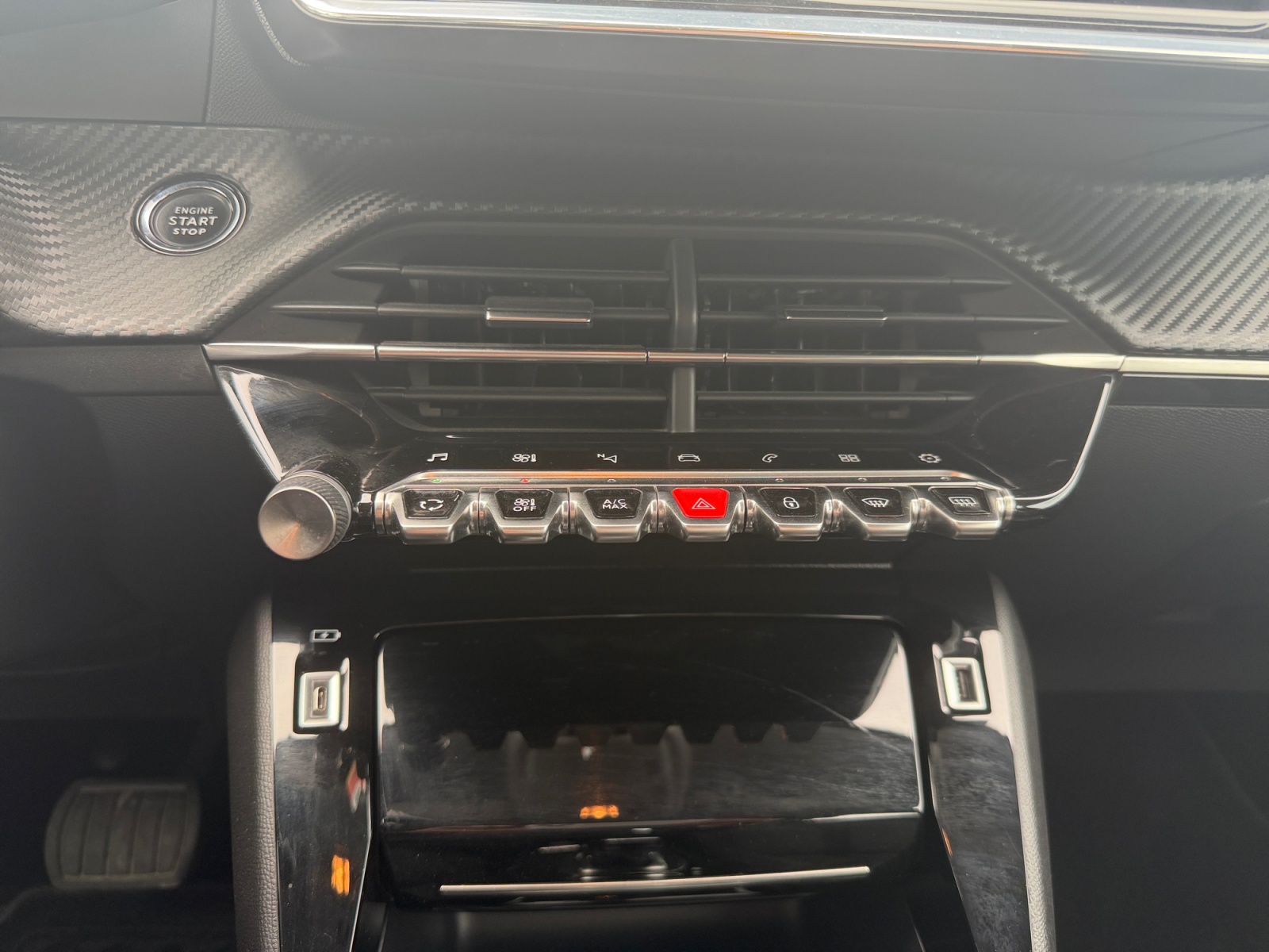 Peugeot 208 20