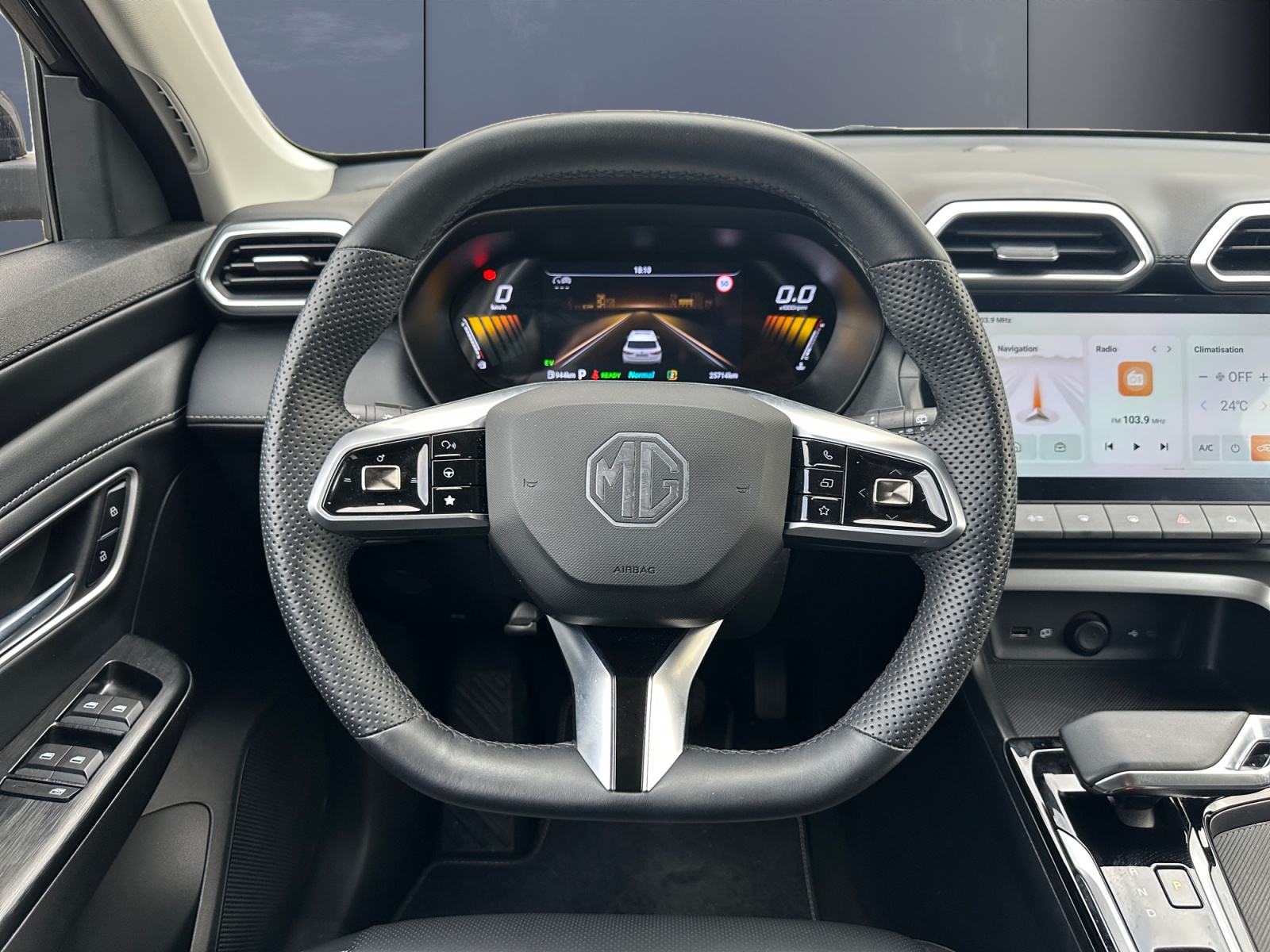 Mg Zs 15