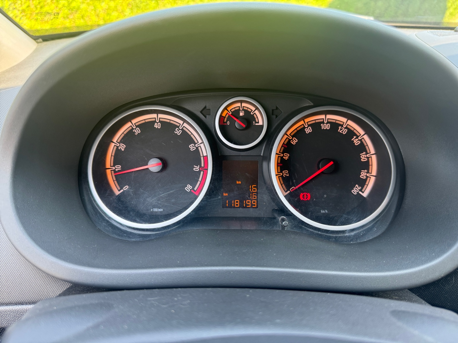 Opel Corsa 16