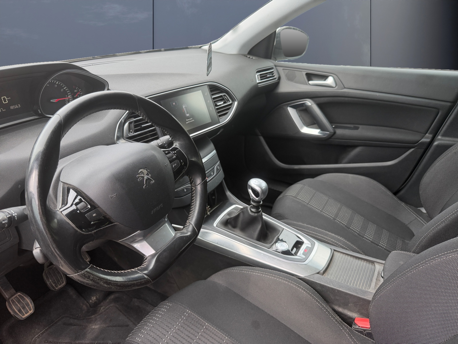 Peugeot 308 8
