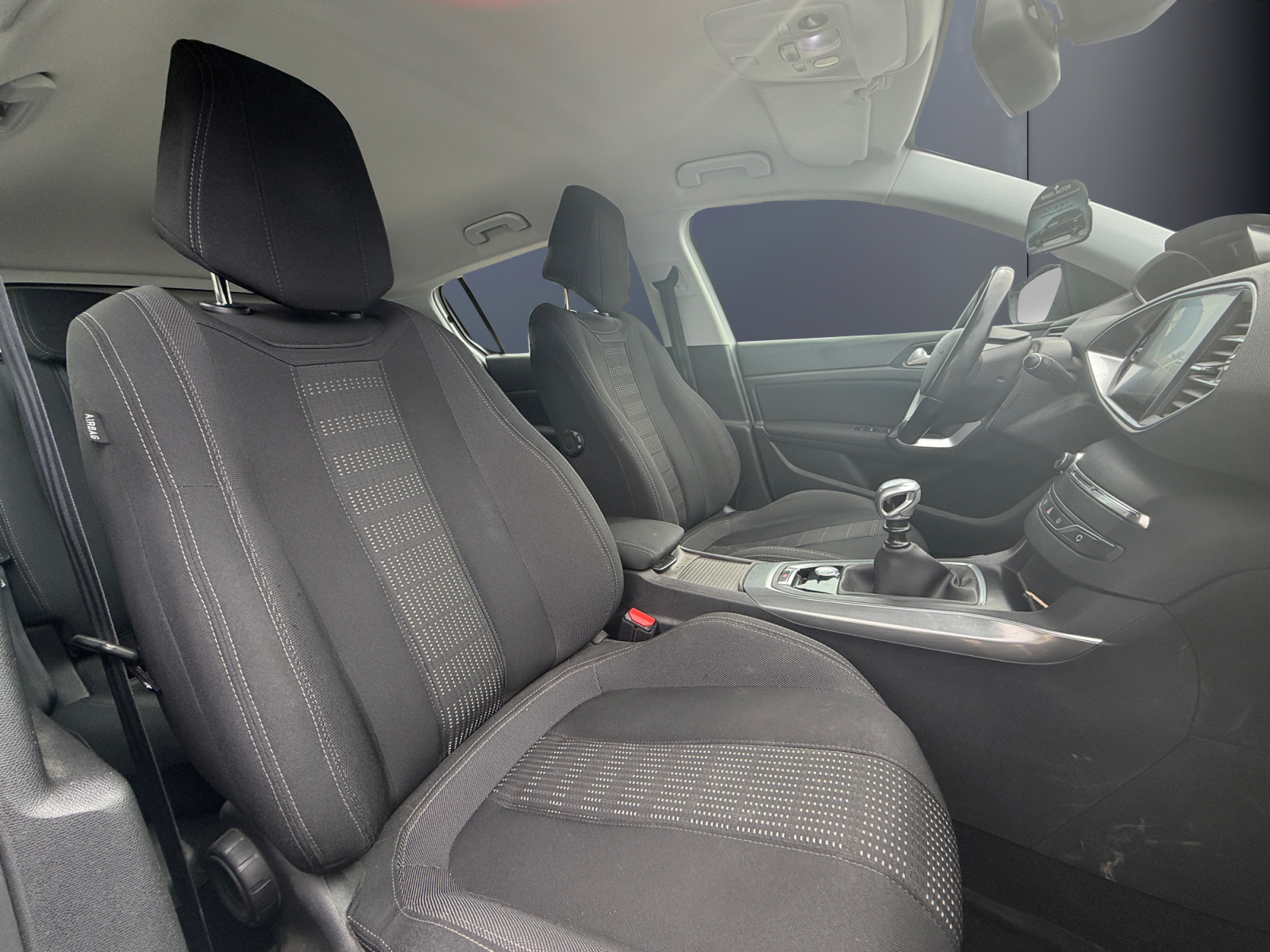 Peugeot 308 13