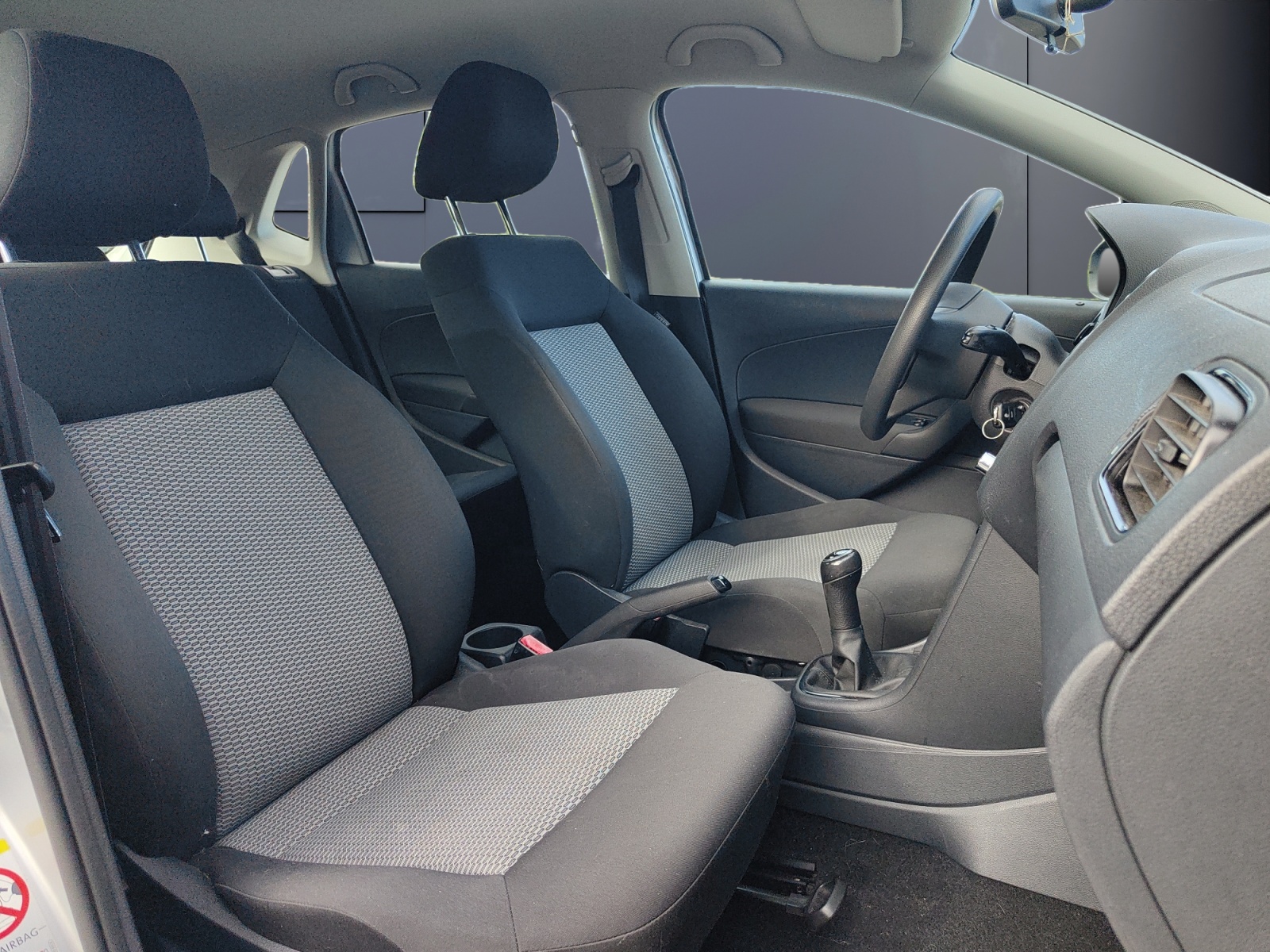 Volkswagen Polo 11