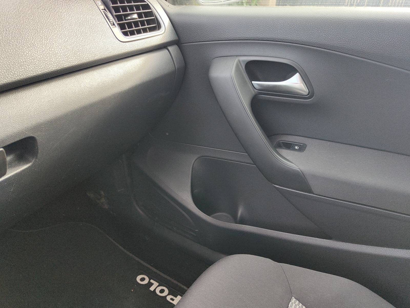 Volkswagen Polo 24