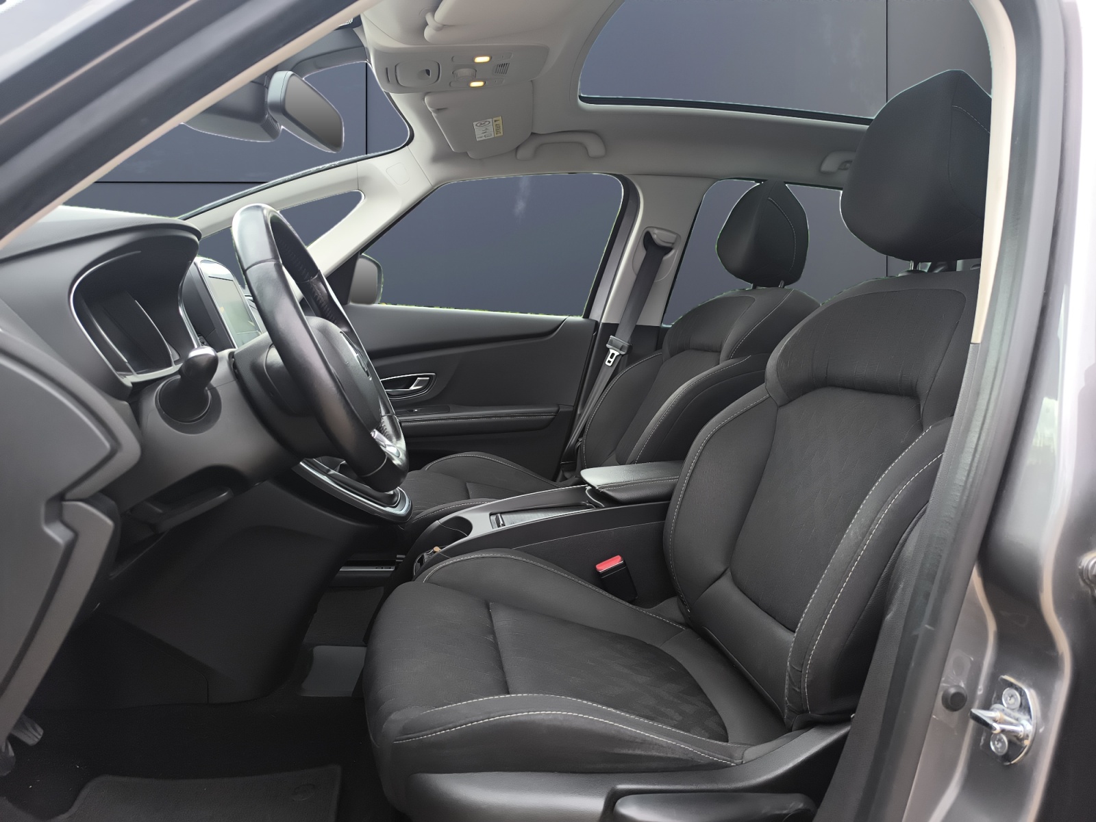 Renault Grand Scenic 9