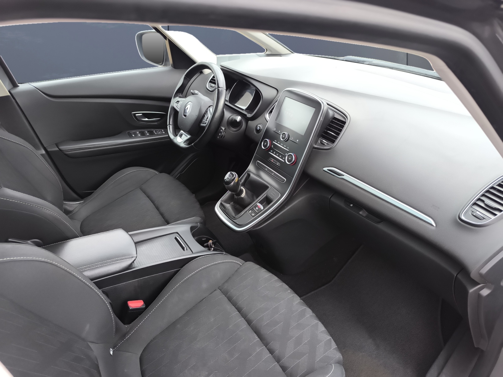 Renault Grand Scenic 12