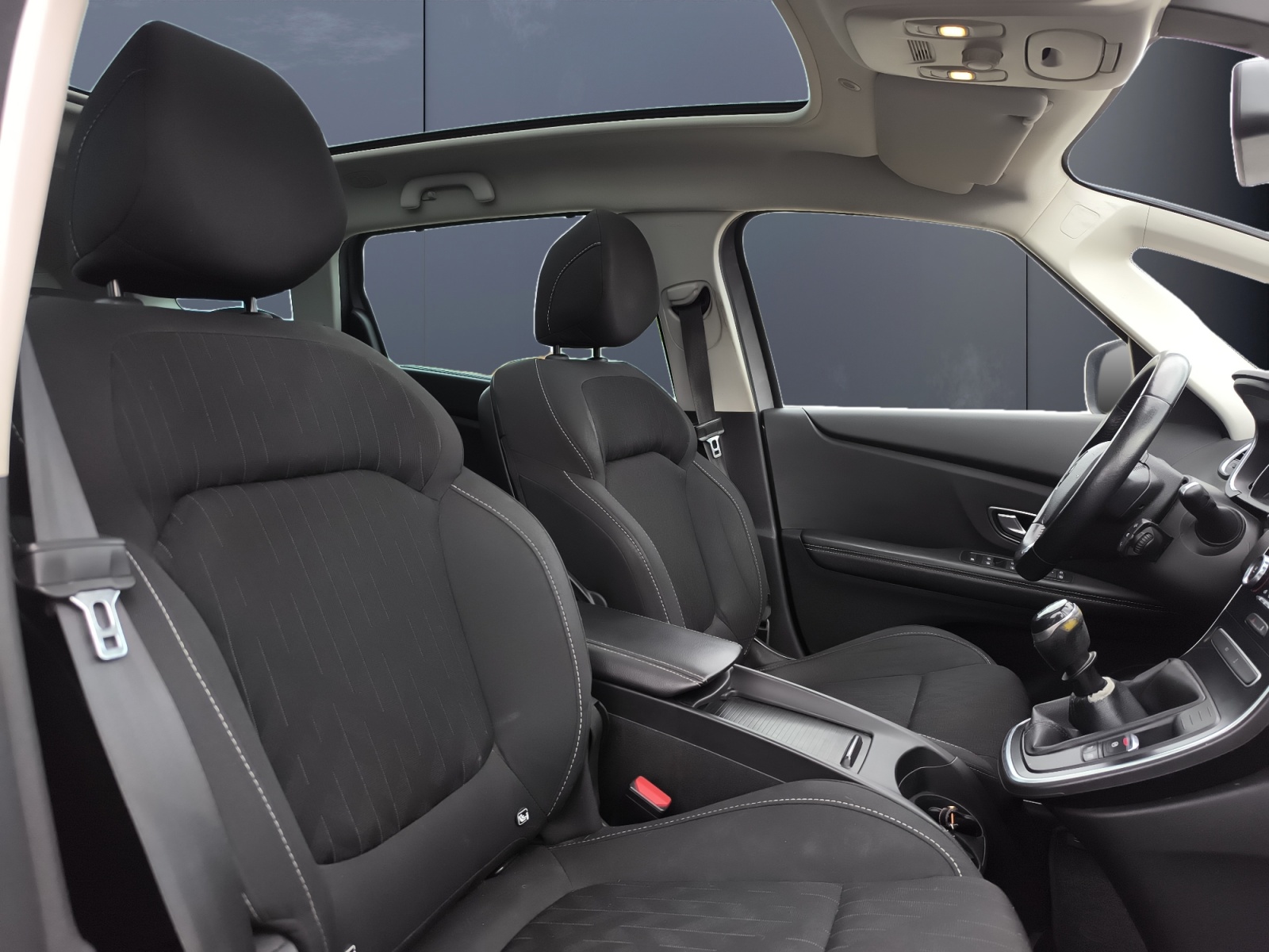 Renault Grand Scenic 13