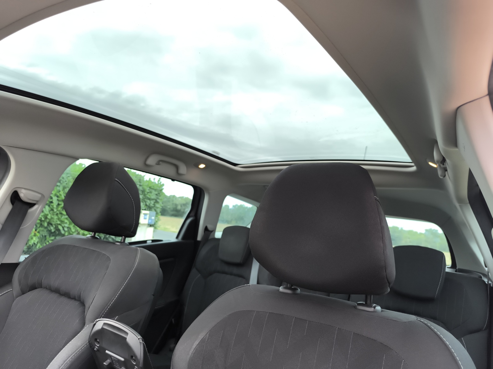Renault Grand Scenic 17