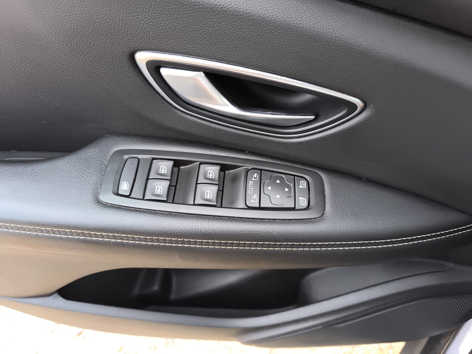 Renault Grand Scenic 19