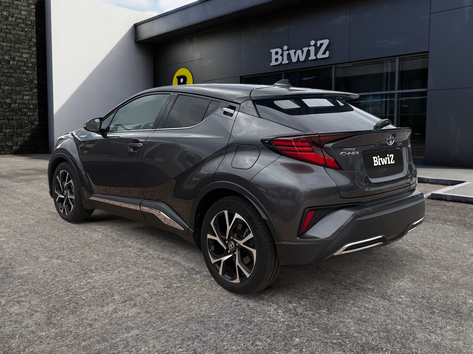 Toyota C-Hr 2
