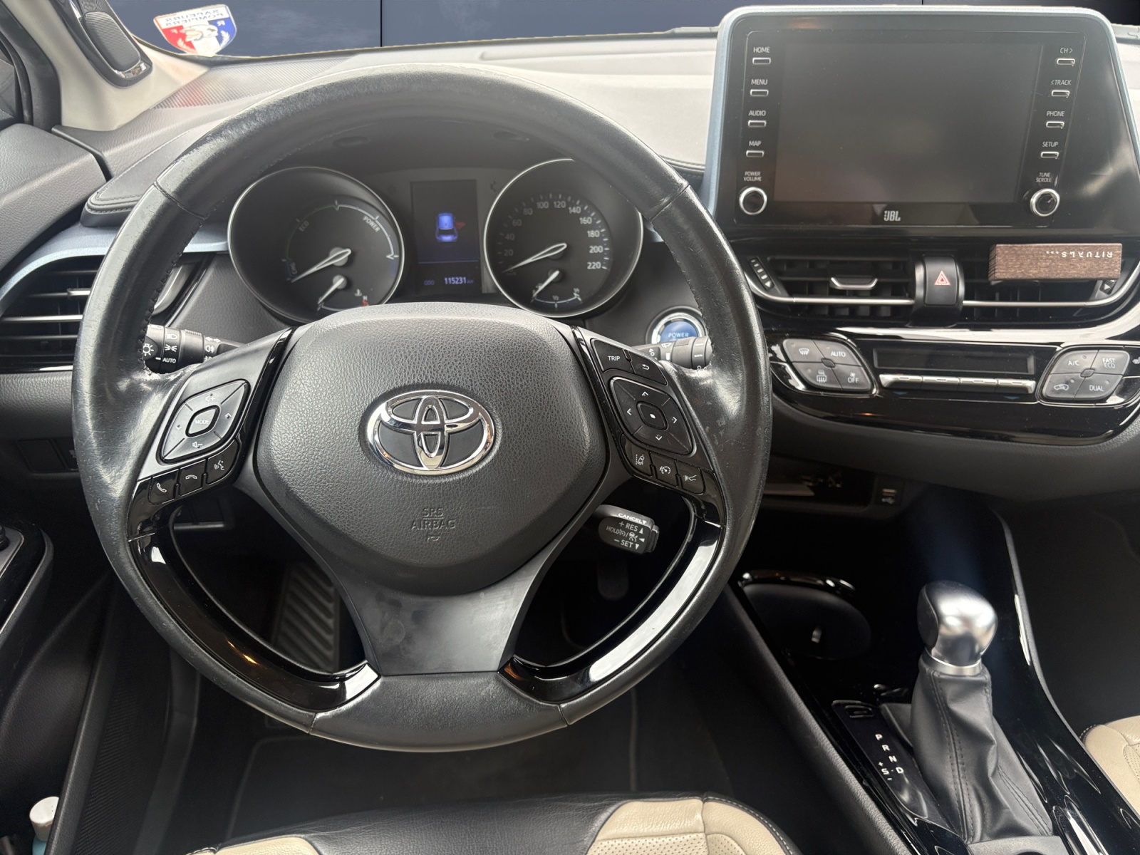 Toyota C-Hr 15