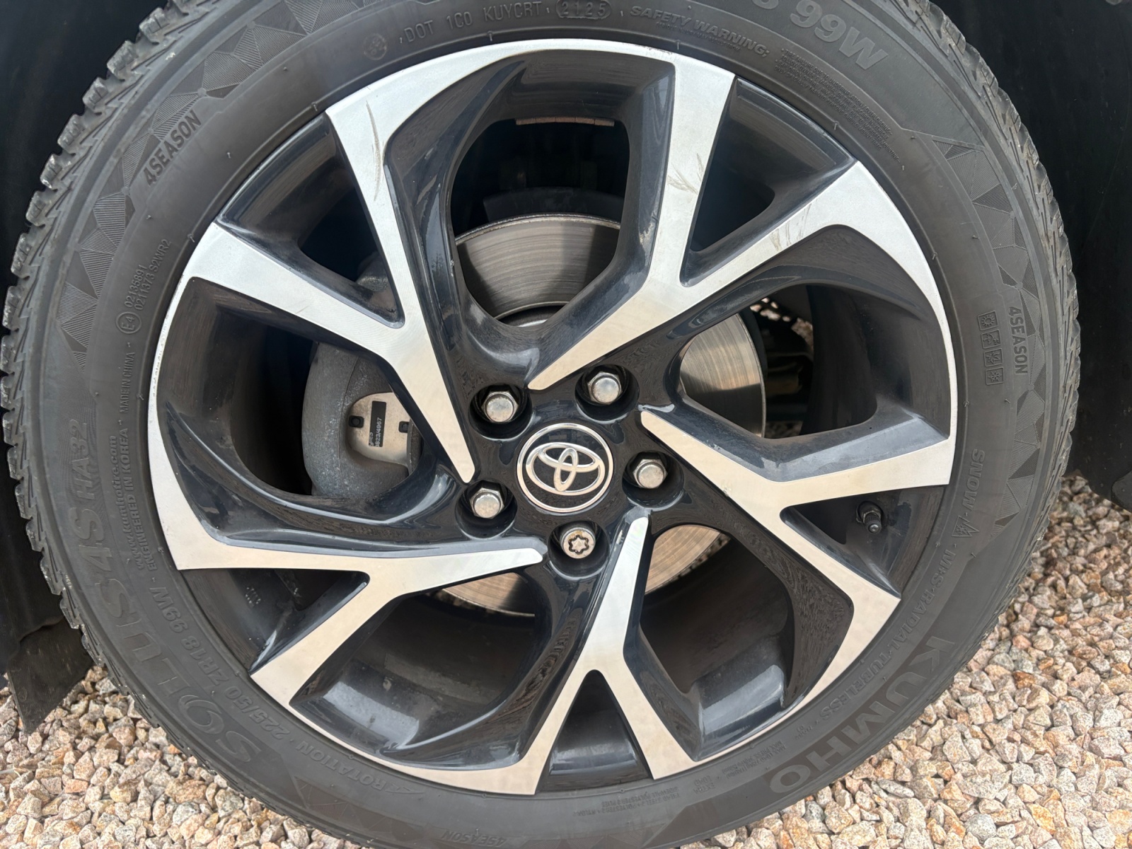 Toyota C-Hr 28