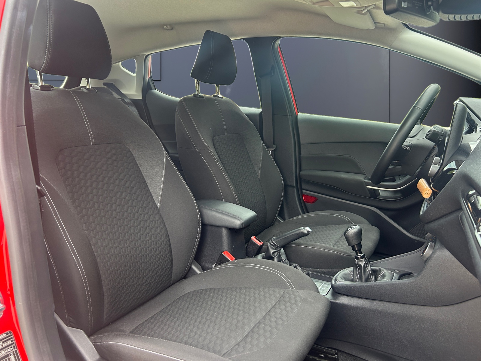 Ford Fiesta 13