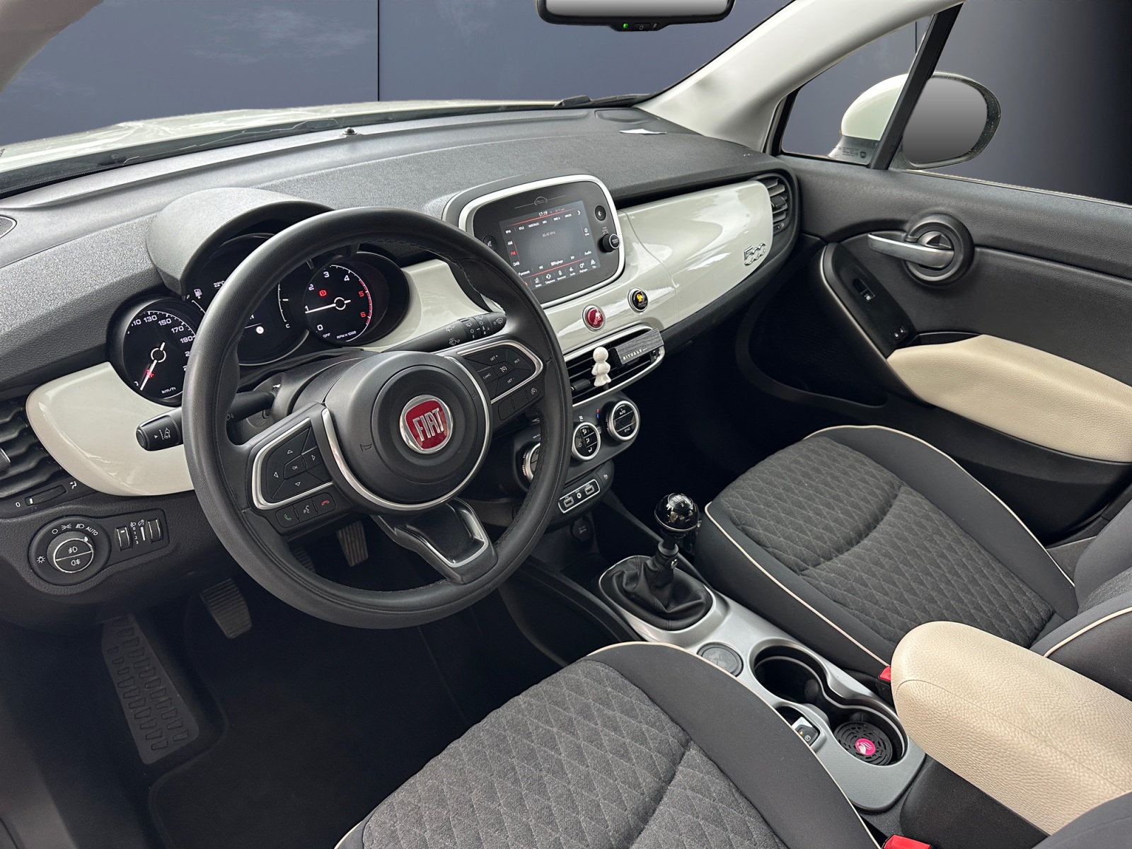 Fiat 500X 8