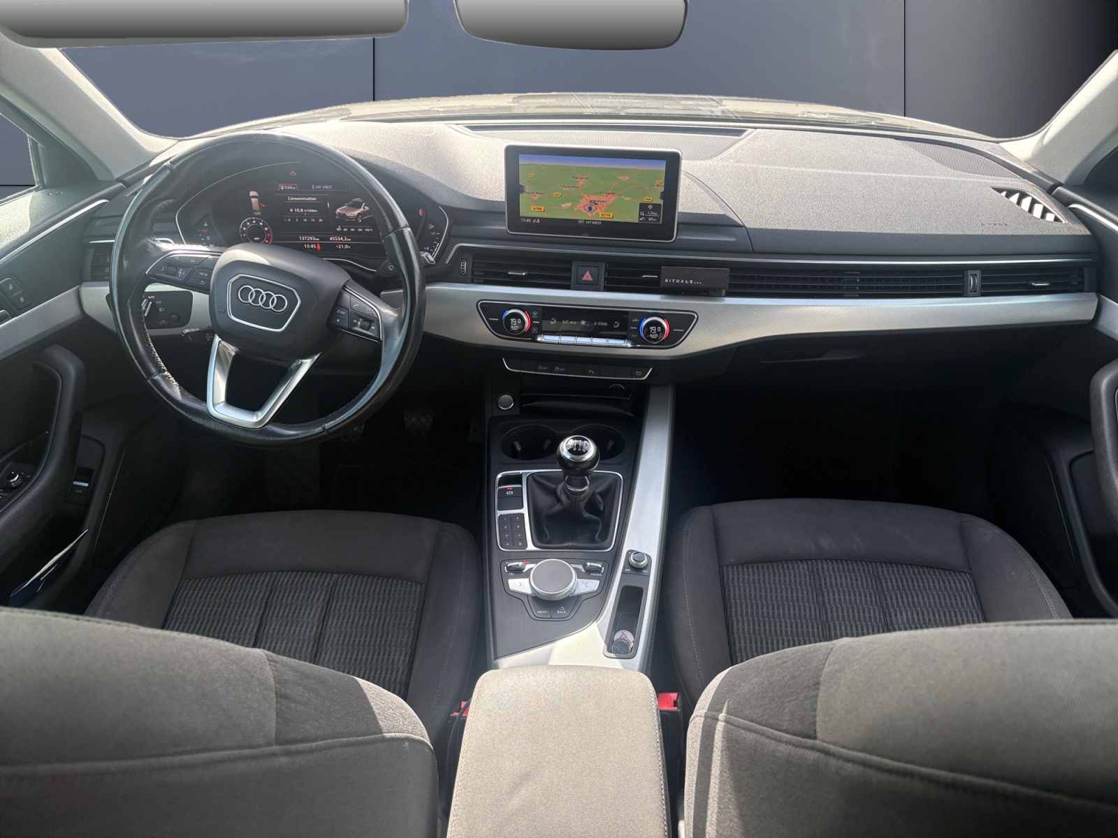 Audi A4 14
