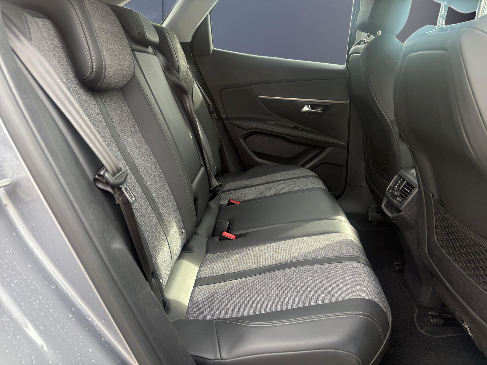 Peugeot 3008 11