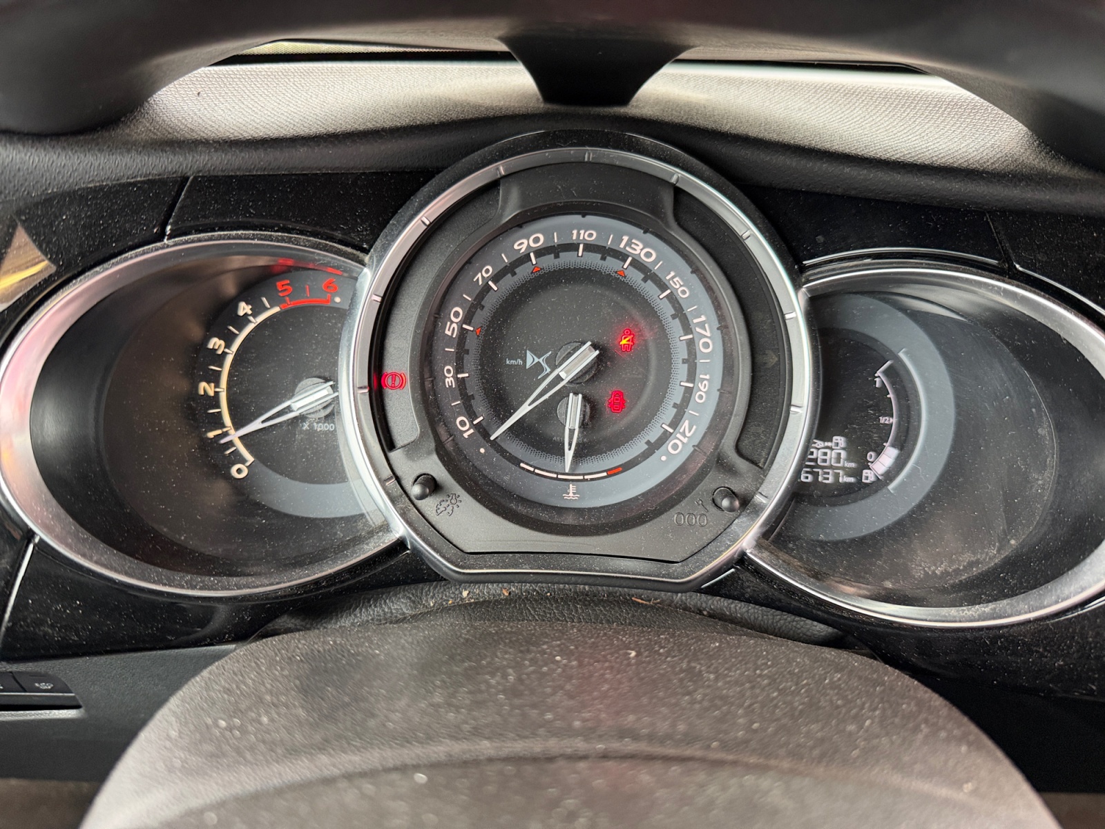 Ds Automobiles Ds3 16