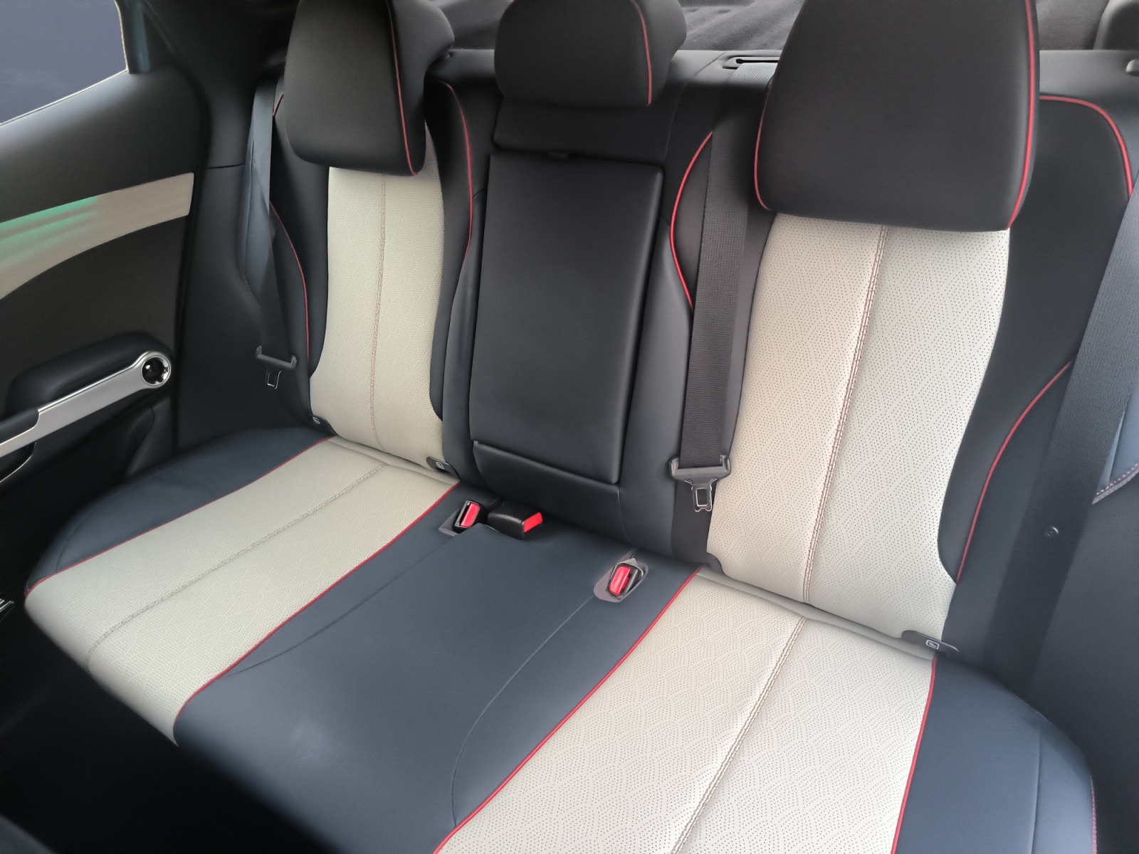 Byd Atto 3 10
