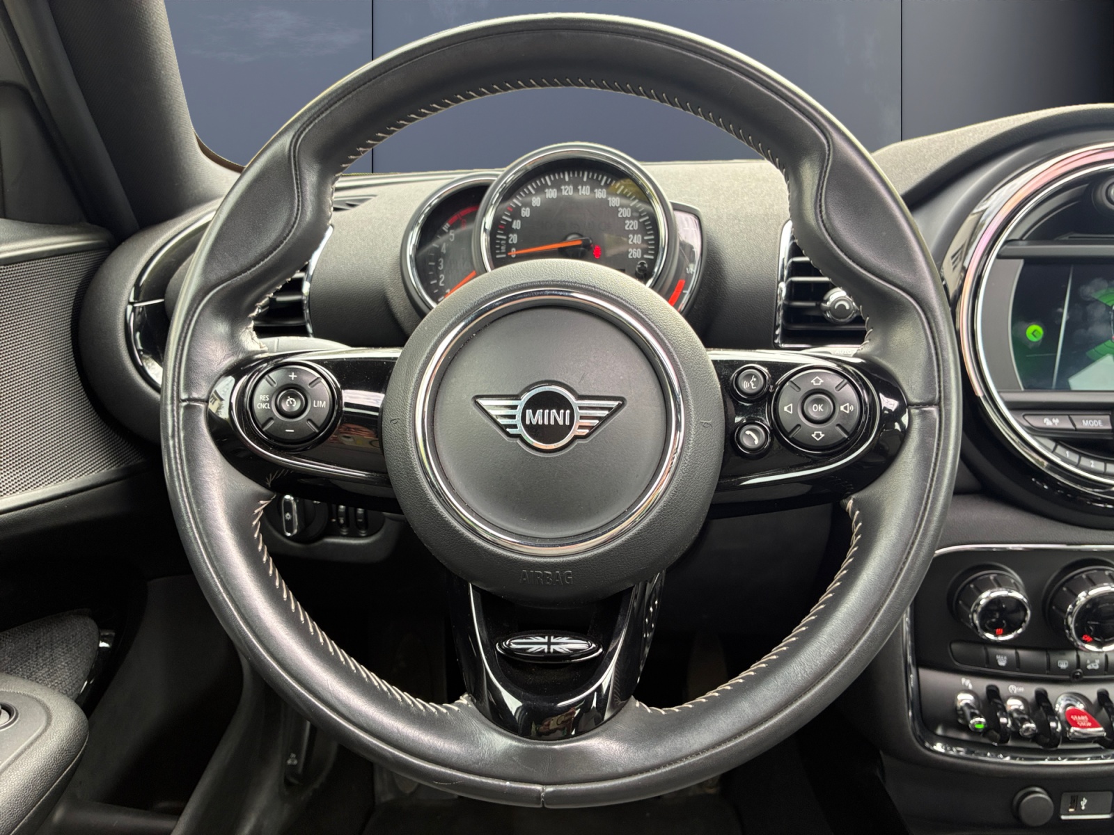 Mini Clubman 15