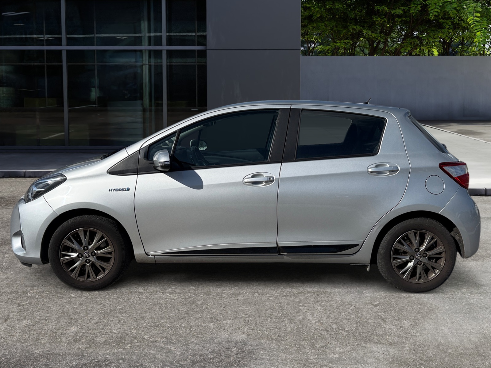 Toyota Yaris 1