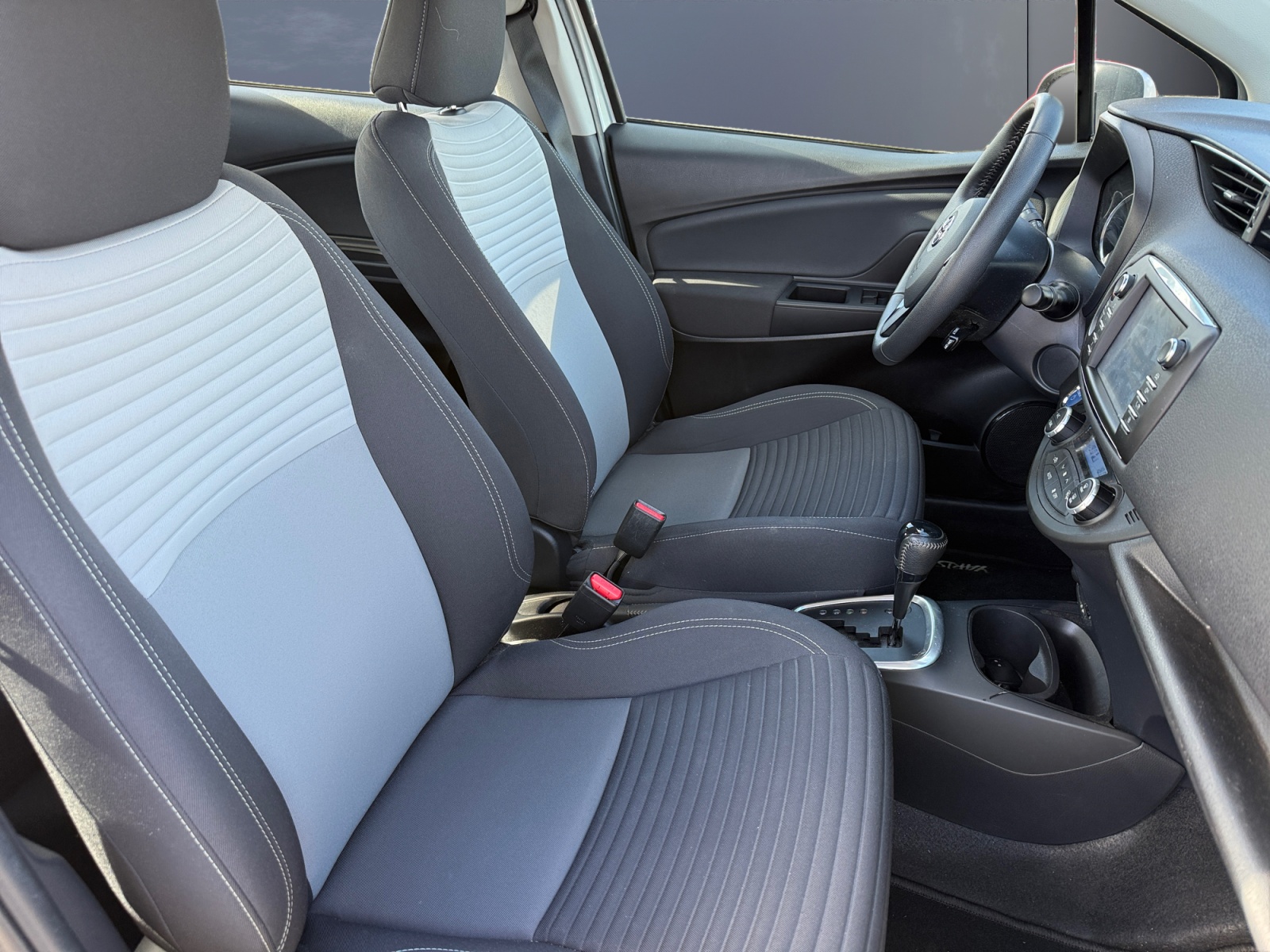 Toyota Yaris 13
