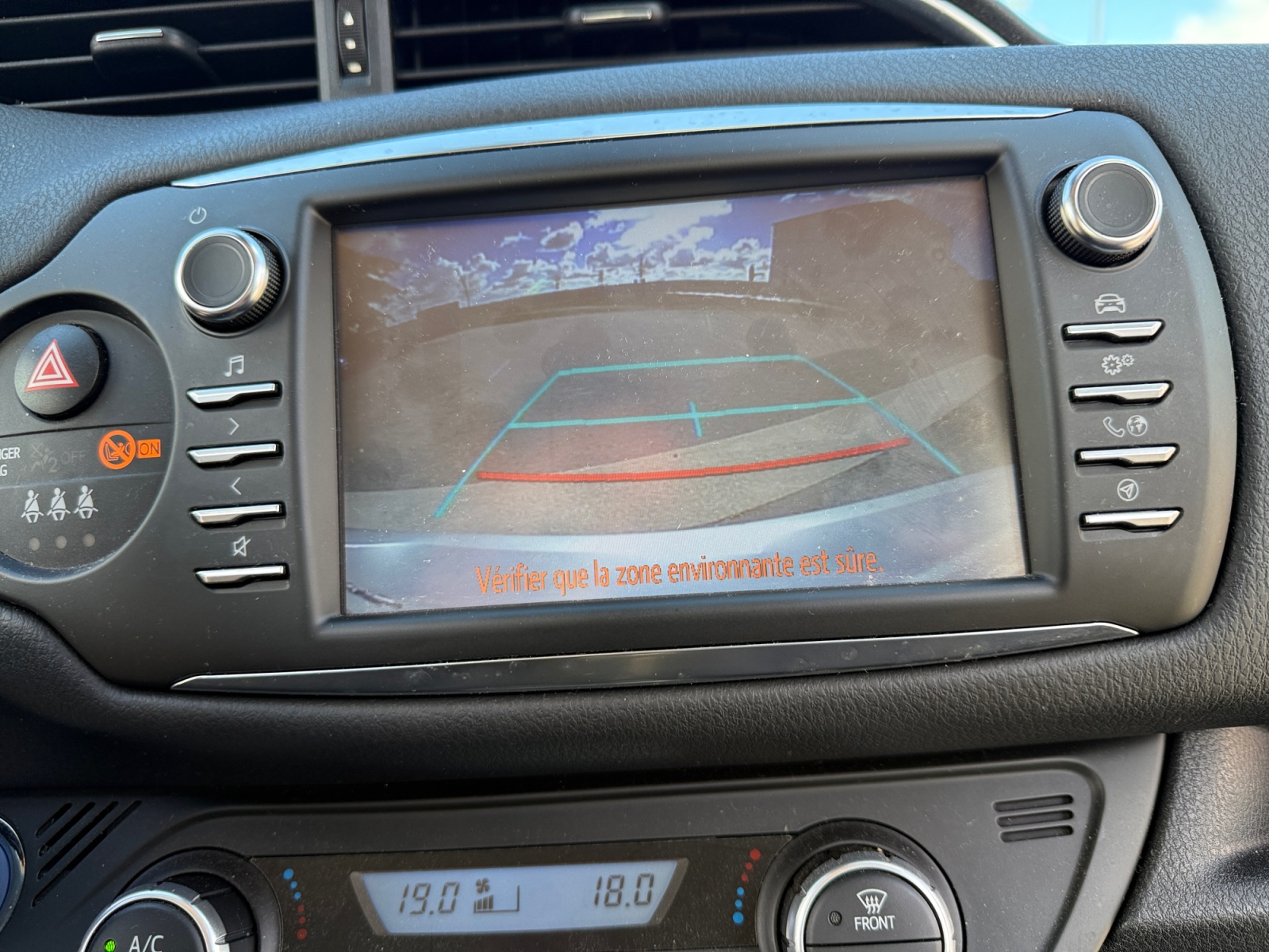 Toyota Yaris 21
