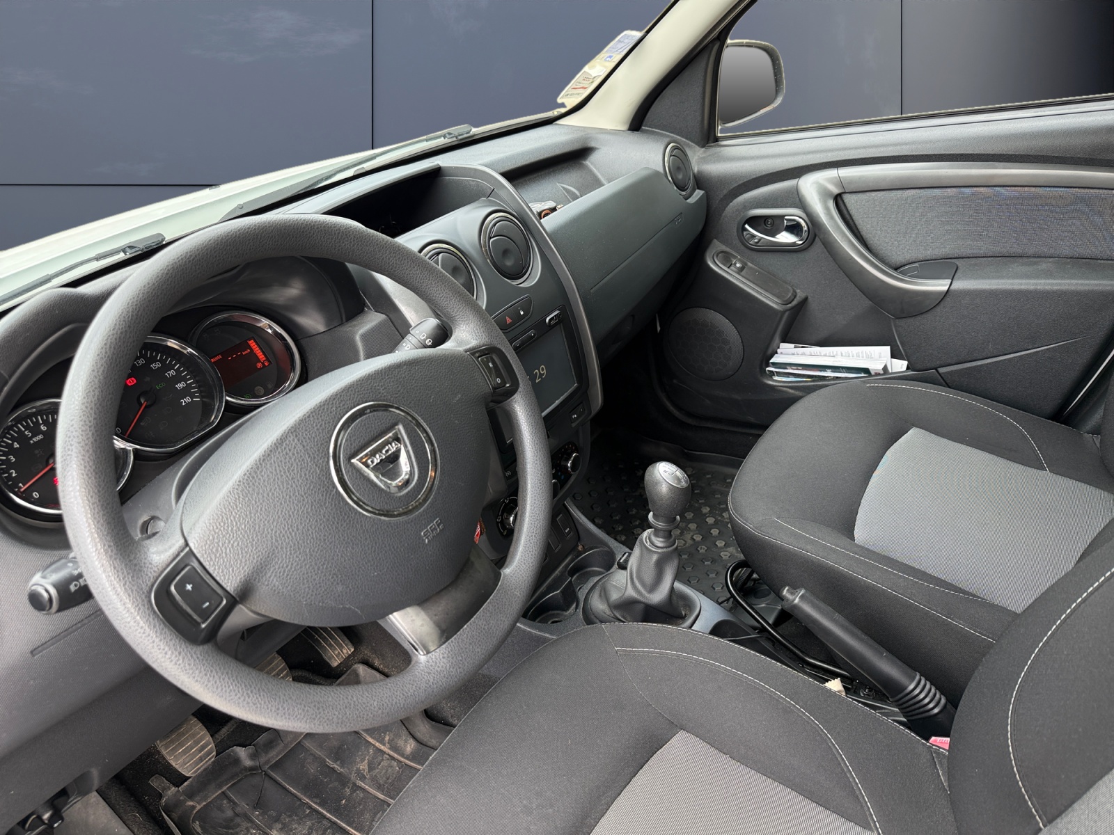 Dacia Duster 8