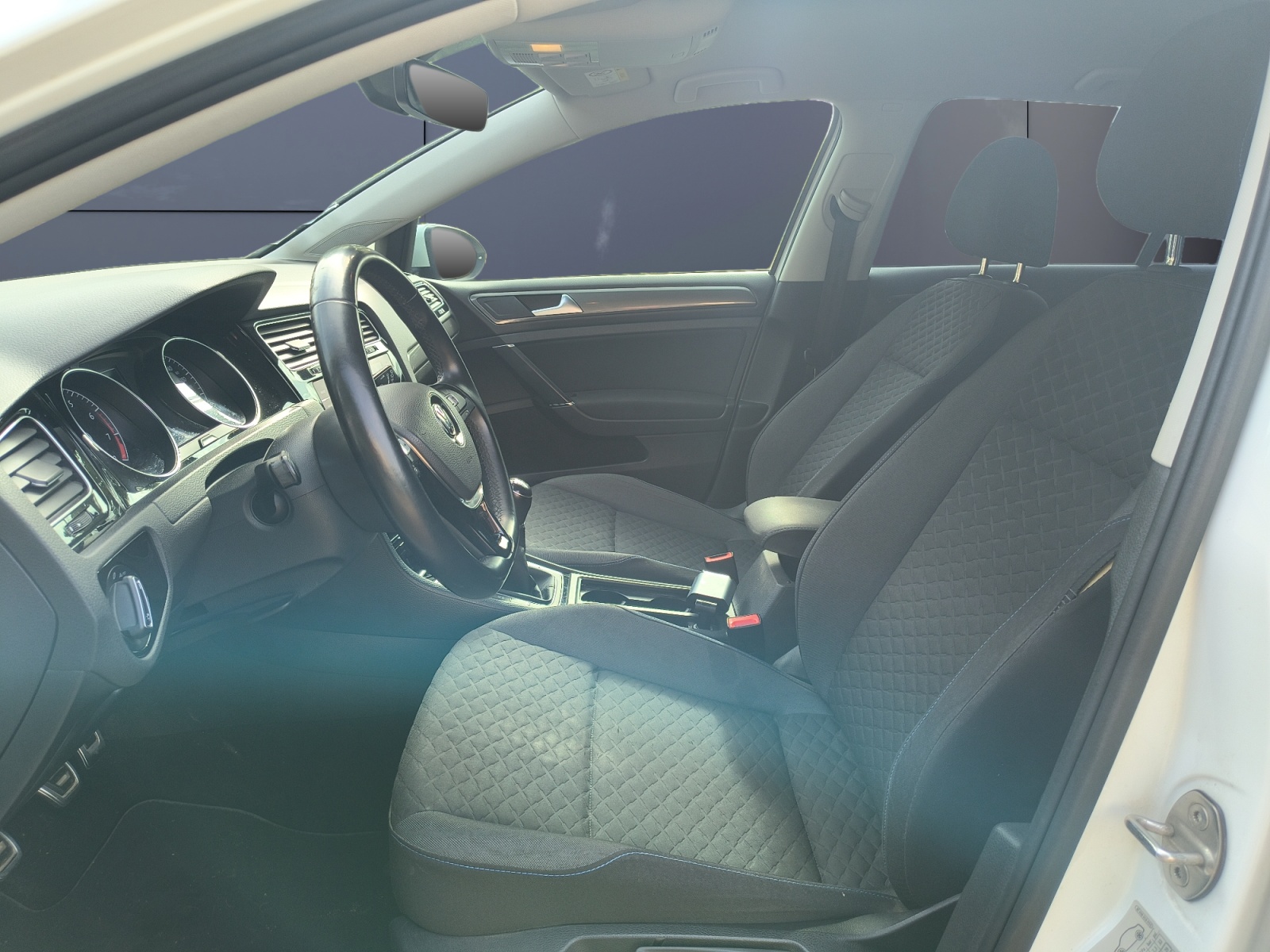 Volkswagen Golf 9