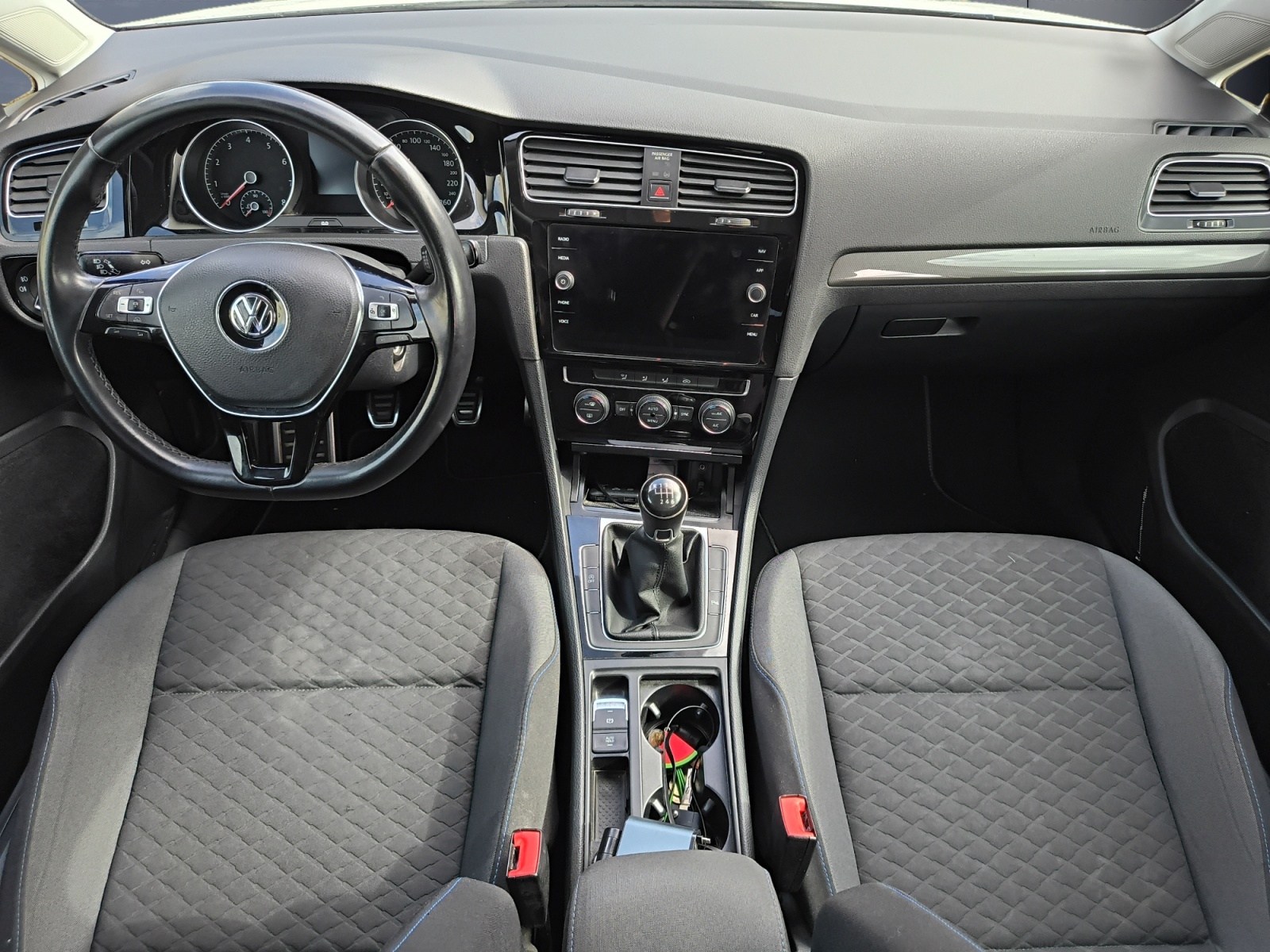 Volkswagen Golf 14
