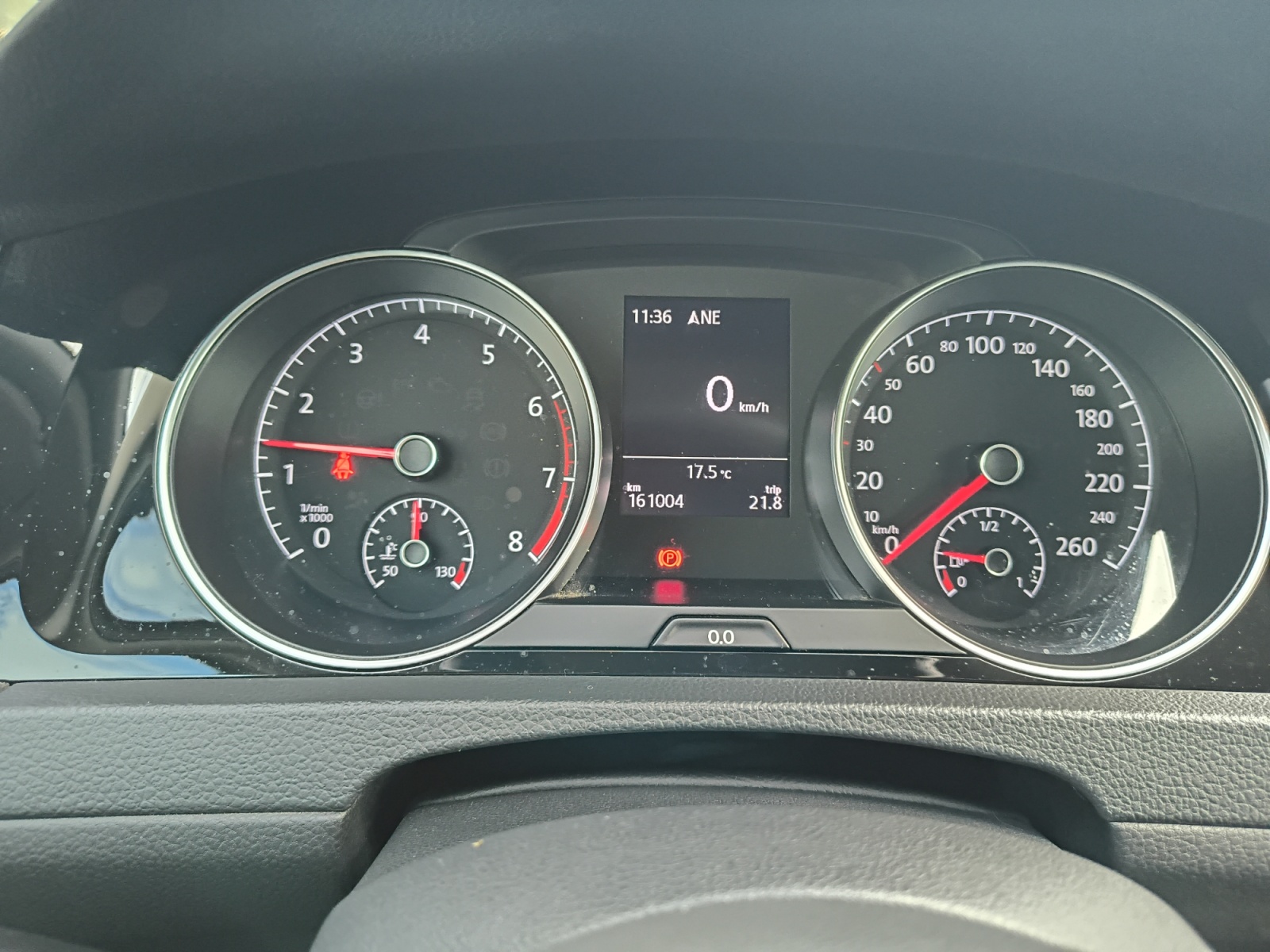 Volkswagen Golf 16