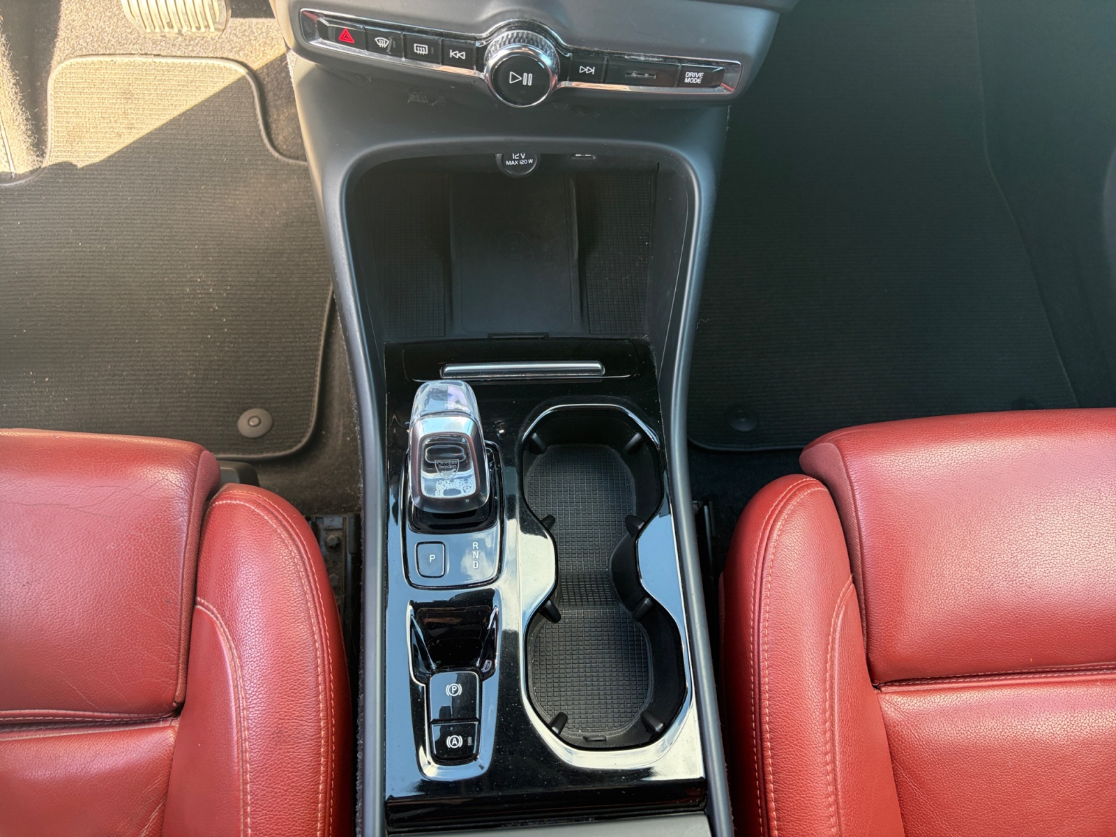 Volvo Xc40 27