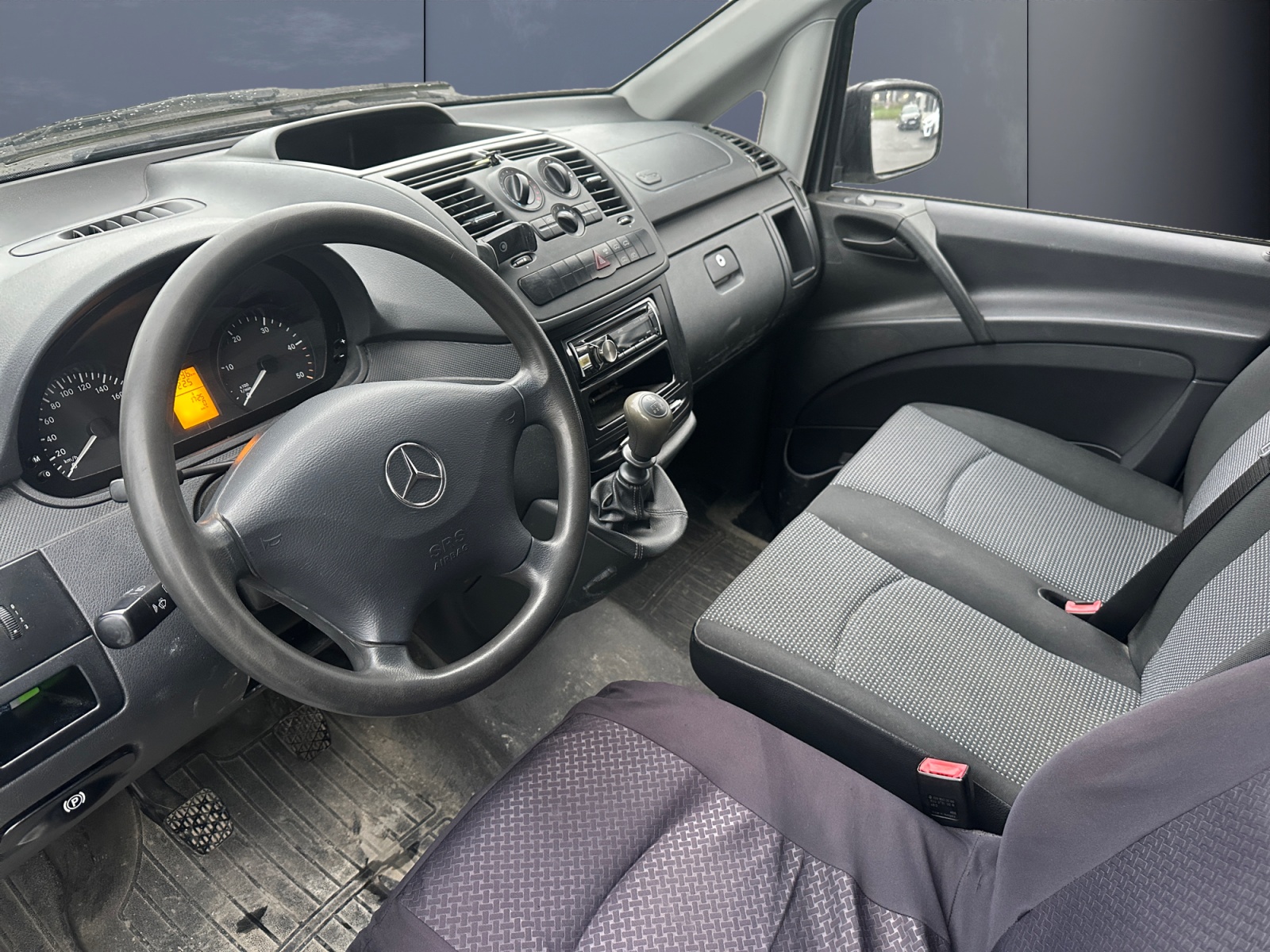 Mercedes-Benz Vito Vu 8