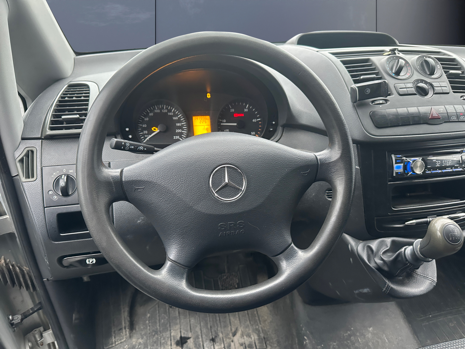 Mercedes-Benz Vito Vu 15