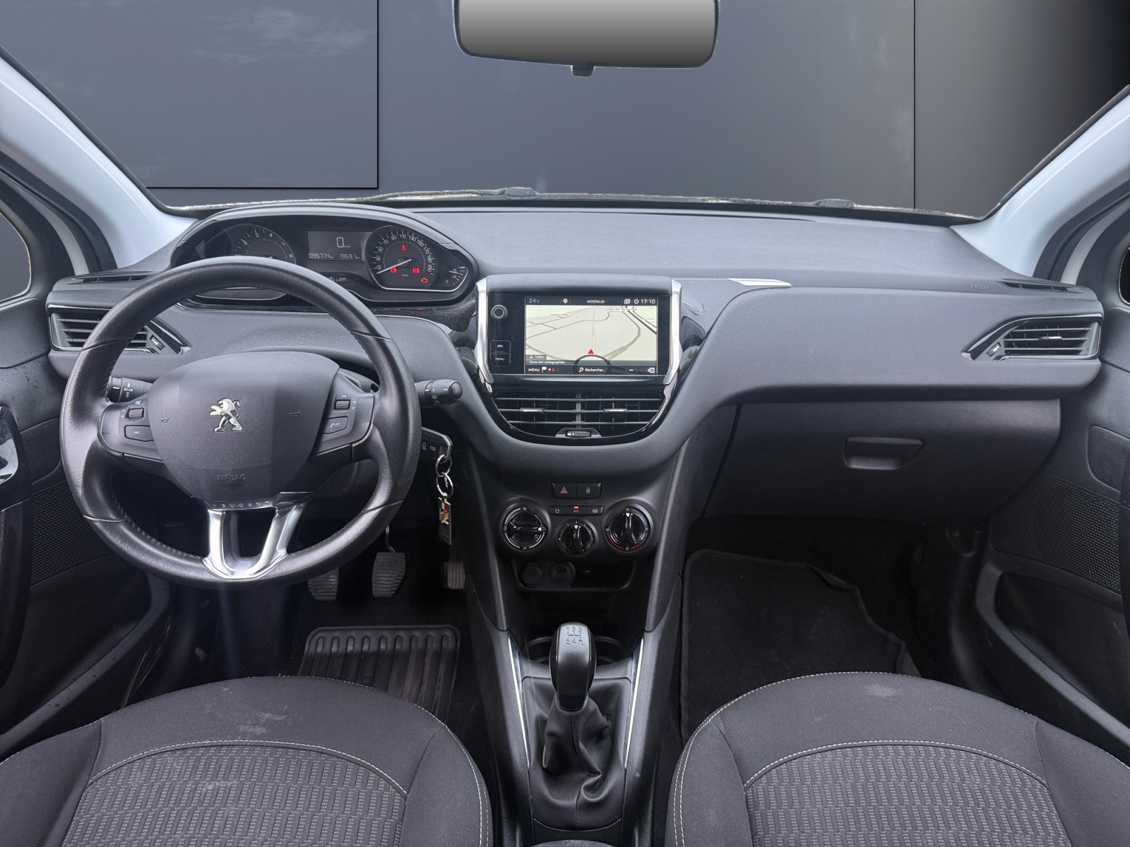 Peugeot 208 14