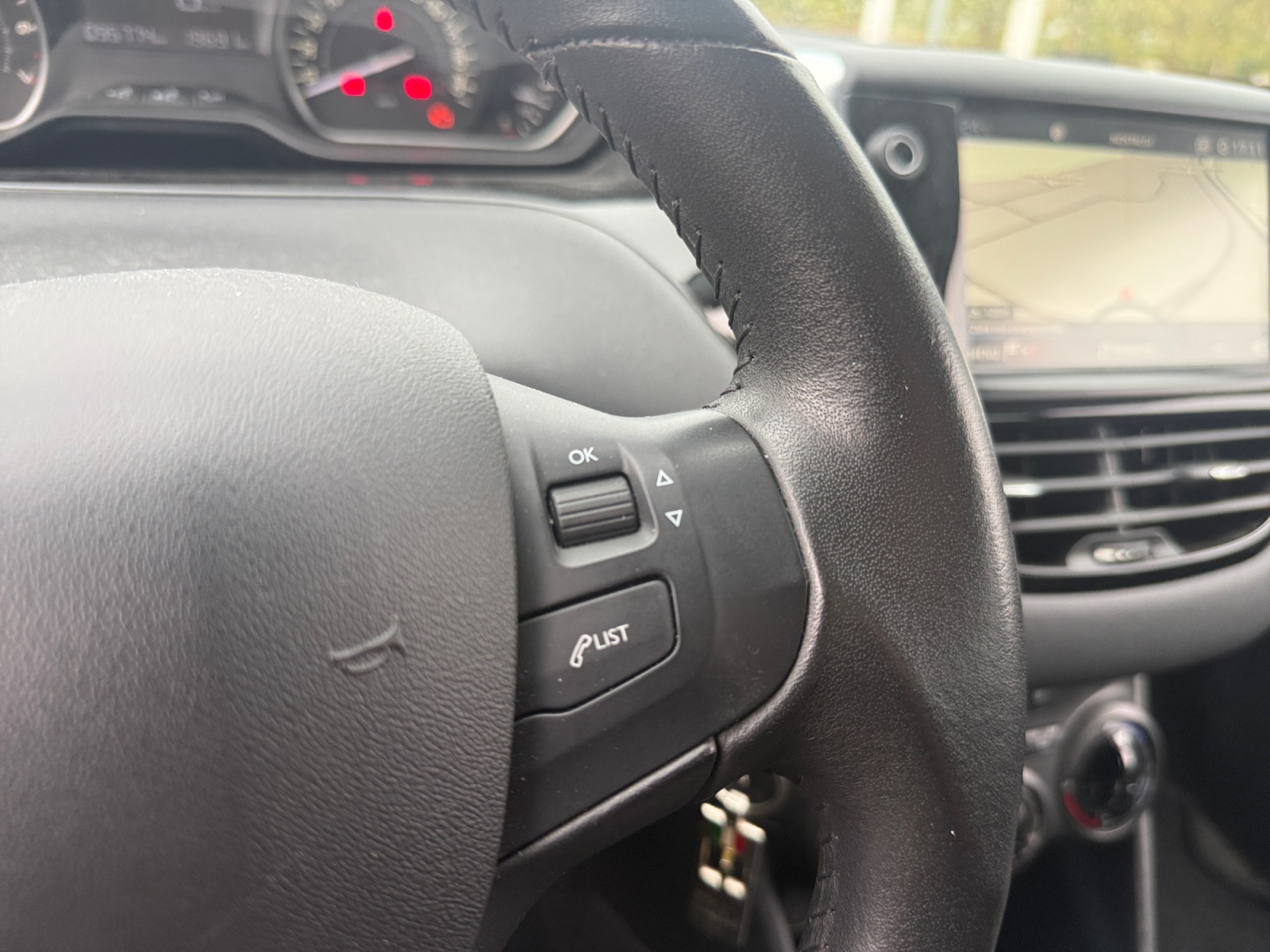 Peugeot 208 20