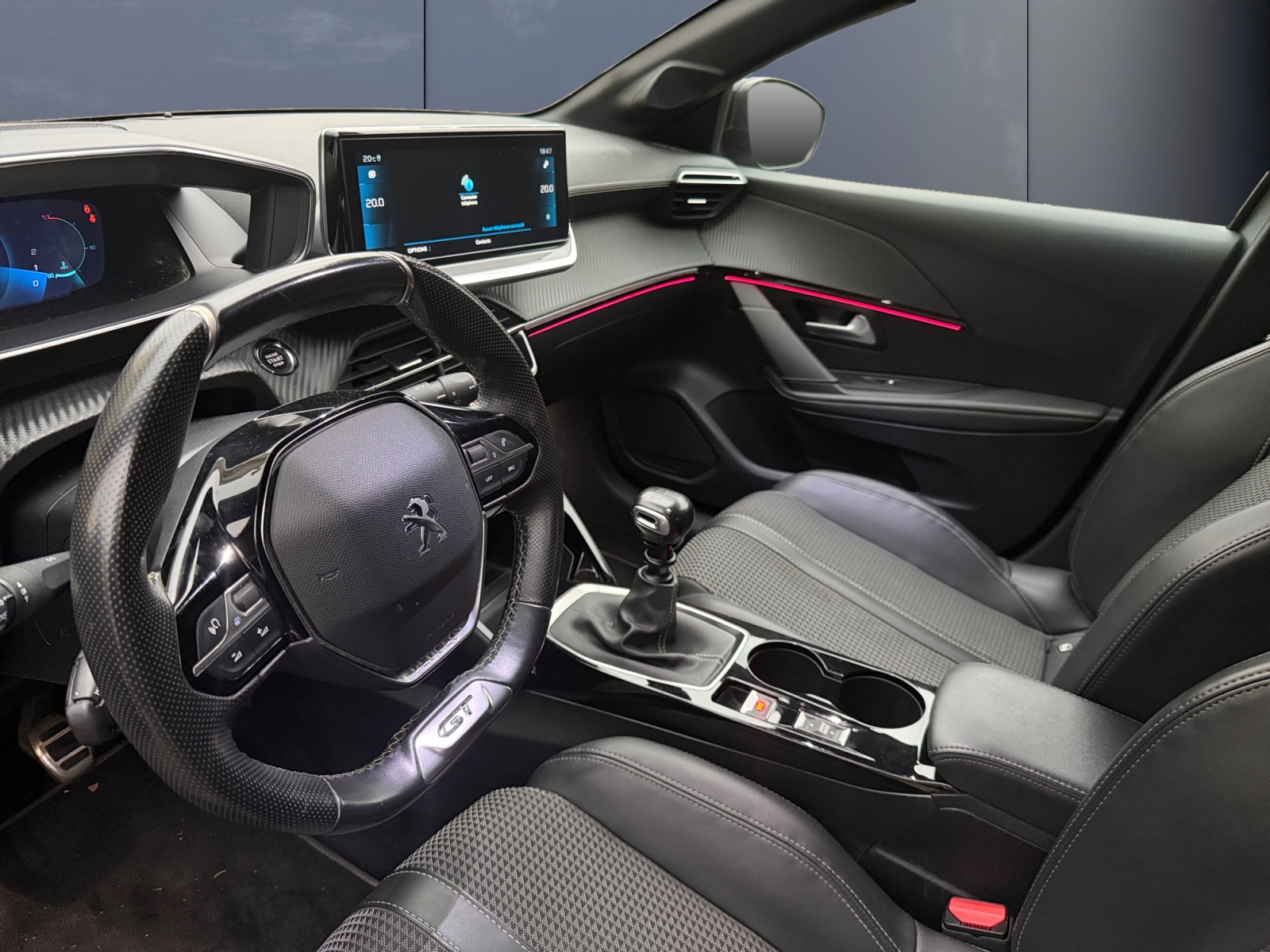 Peugeot 208 8