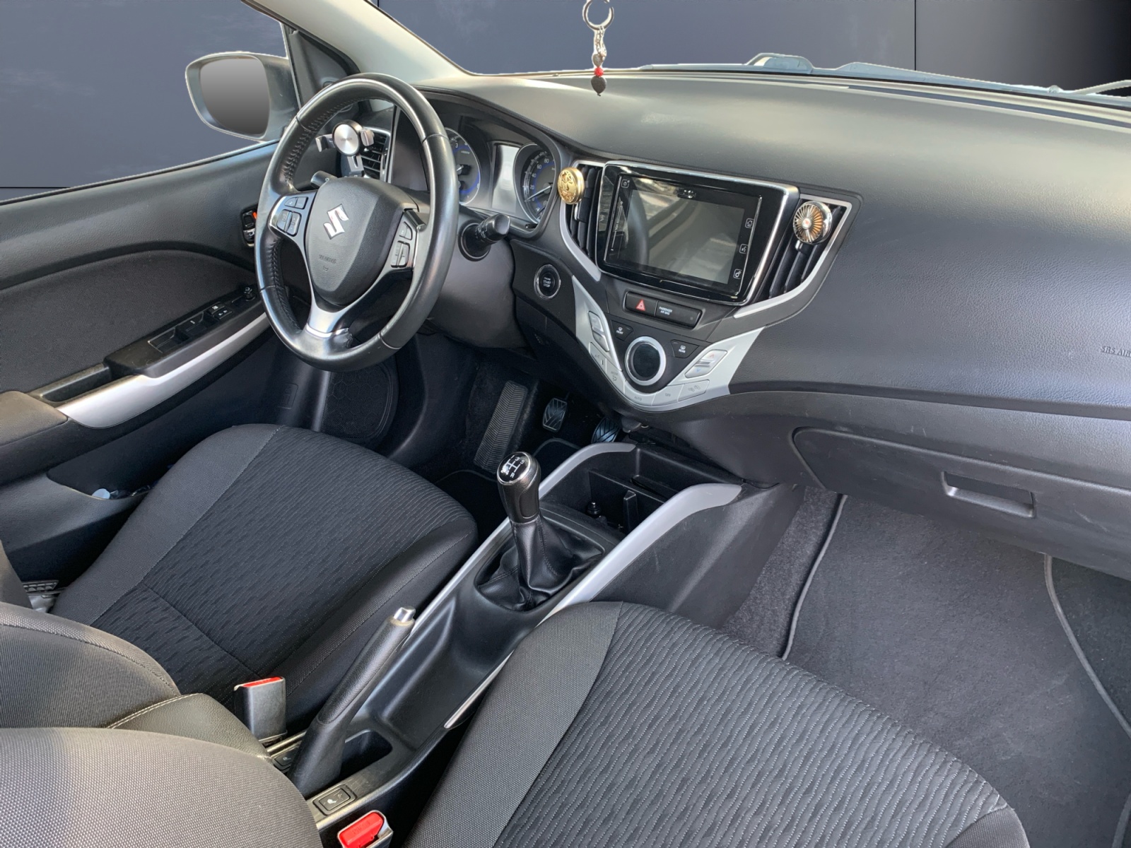 Suzuki Baleno 12