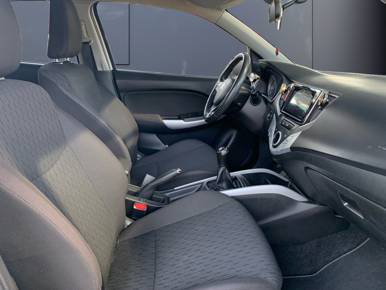 Suzuki Baleno 13