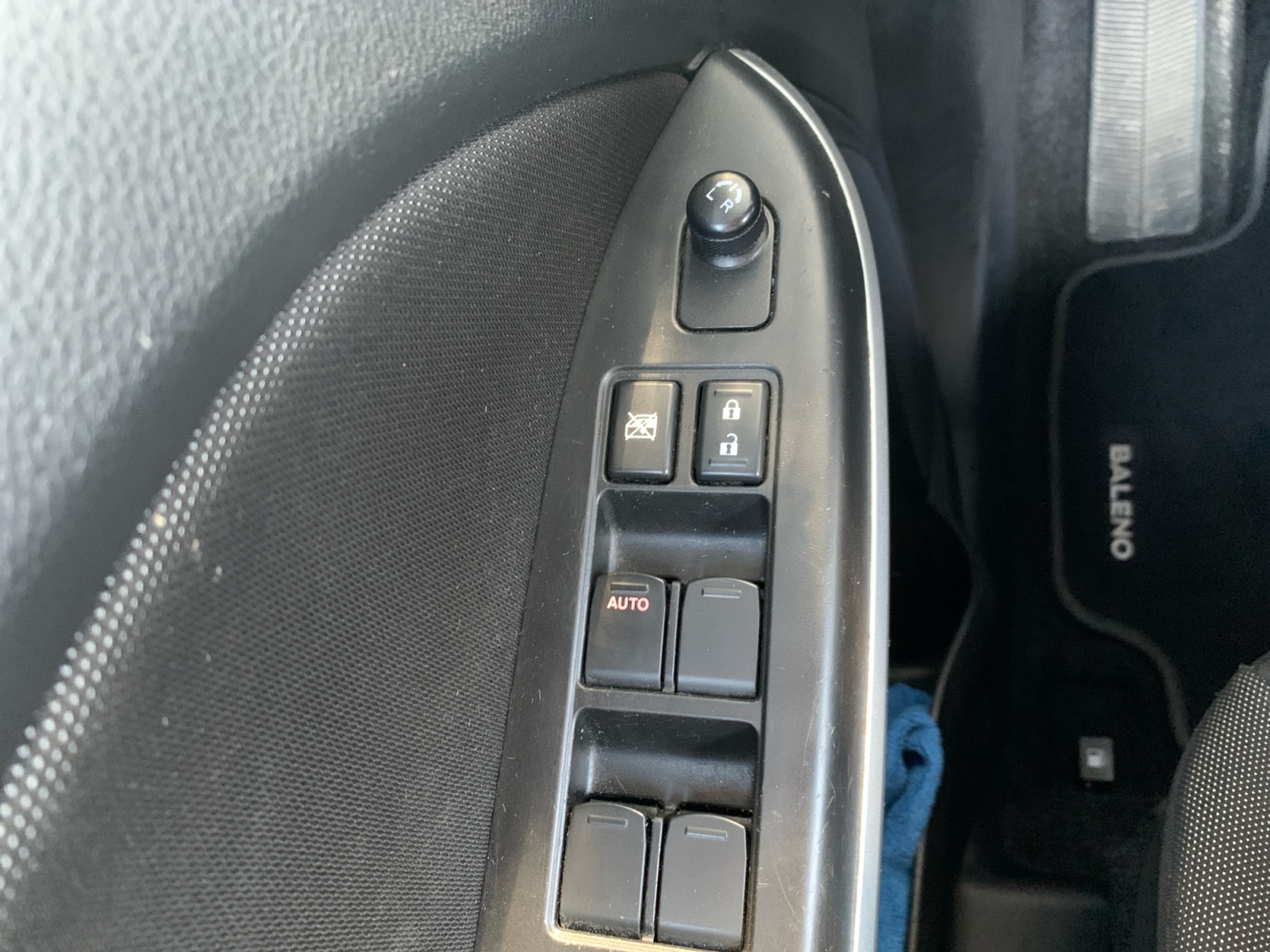 Suzuki Baleno 17