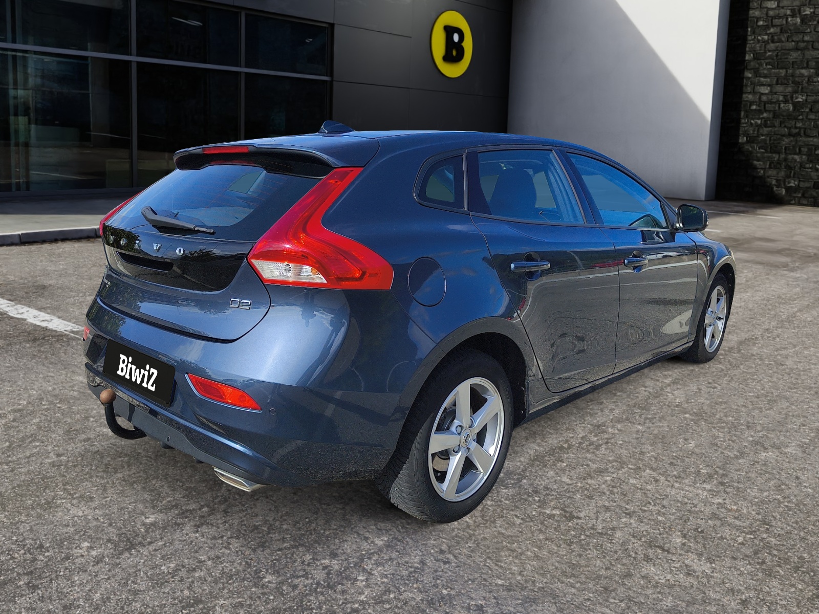 Volvo V40 4