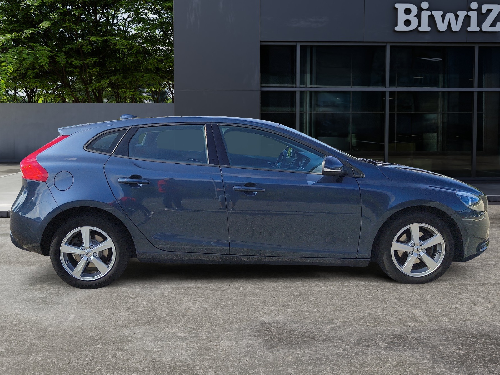 Volvo V40 5